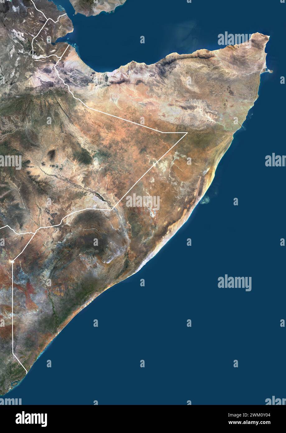 Farb-Satellitenbild von Somalia und den Nachbarländern mit Grenzen. Stockfoto