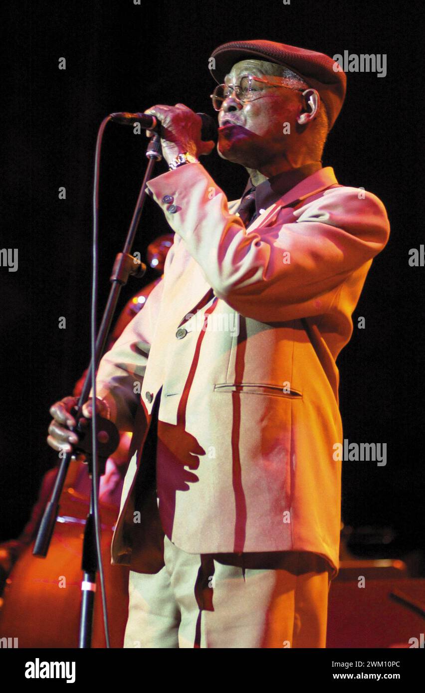 3824495 Ibrahim Ferrer; (add.info.: kubanischer Sänger und Musiker Ibrahim Ferrer (ca. 2000) / Il cantante cubano Ibrahim Ferrer (ca. 2000)); © Marcello Mencarini. Alle Rechte vorbehalten 2024. Stockfoto