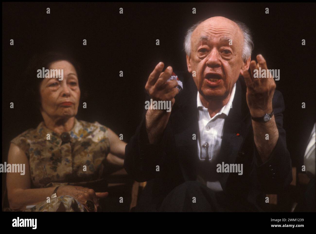 Moglie di ionesco Fotos und Bildmaterial in hoher Auflösung Alamy