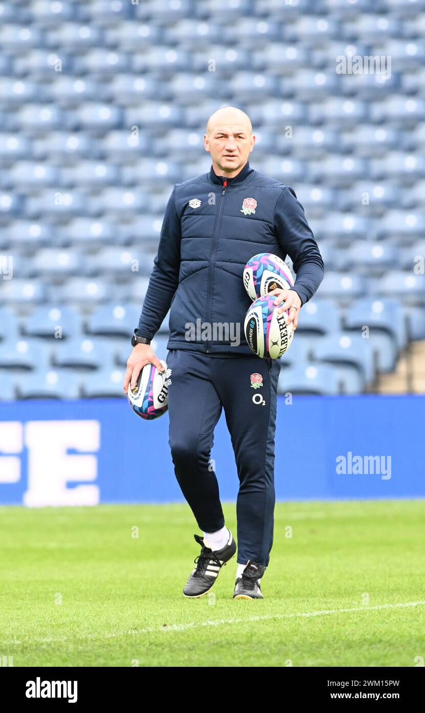 Scottish Gas Murrayfield Stadium. Edinburgh.Scotland.UK. 23. Februar 24 . England Training für das Guinness Six Nations Series Spiel gegen Schottland . Englands Cheftrainer Steve Borthwick Credit: eric mccowat/Alamy Live News Stockfoto