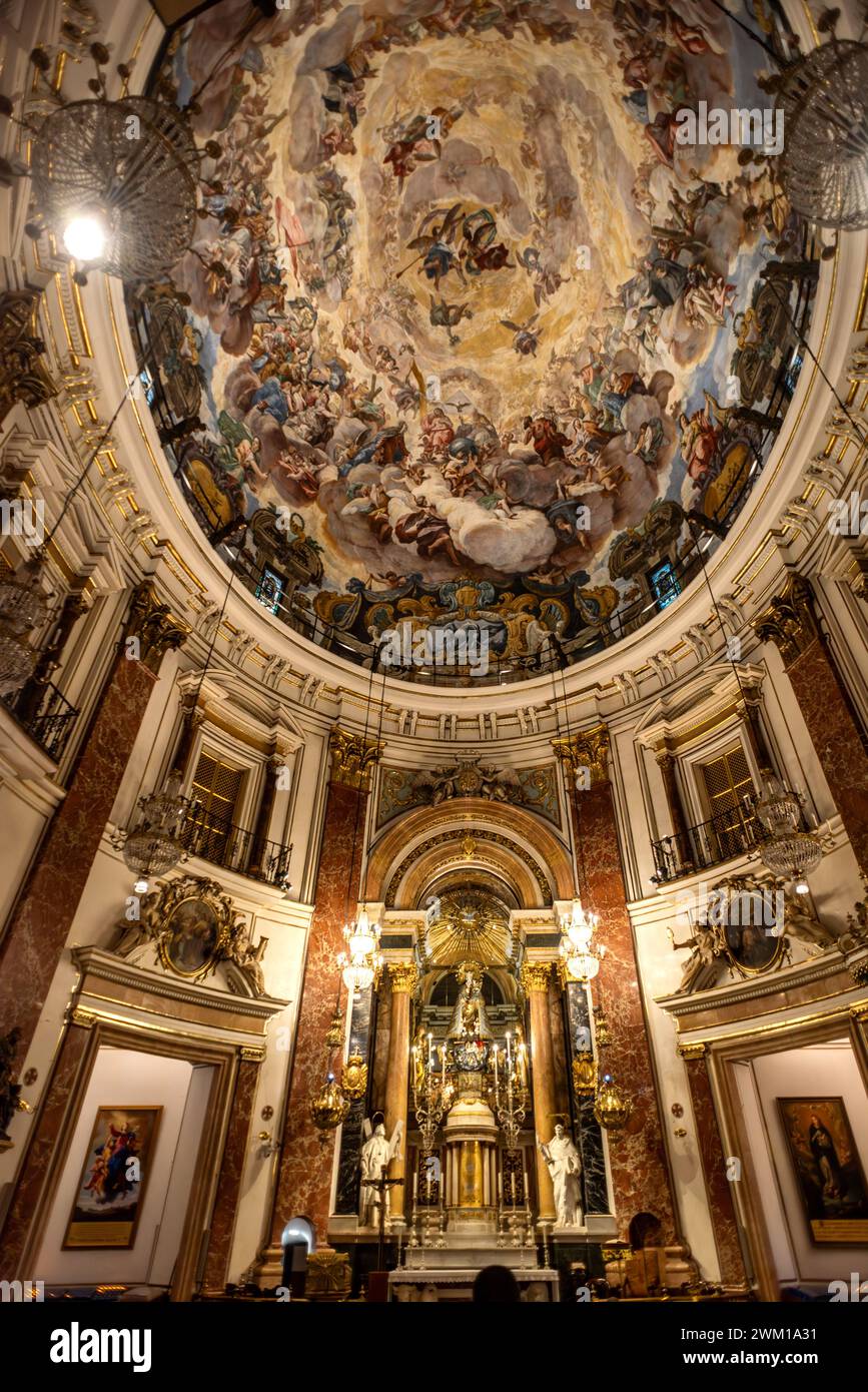 Valencia, 16. Februar 2024: Basílica de la Mare de Déu dels Desemparats Stockfoto