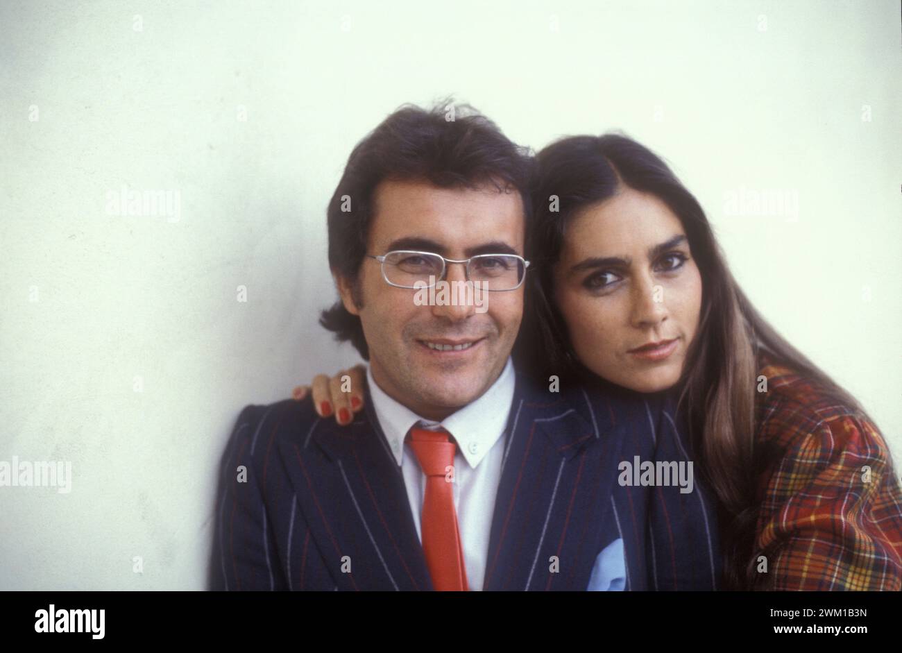 4066384 Sanremo Music Festival 1984. Italienische Popsängerinnen Al Bano und Romina Power, auf dem Festival mit dem Siegerlied CI sarà (auf Englisch: There will be) (Foto); (add.info.: Sanremo, Italien; Italia, Festival di Sanremo 1984 Festival di Sanremo 1984. I cantanti Al Bano e Romina Power, al Festival con la canzone vincitrice „CI sarà“); © Marcello Mencarini. Alle Rechte vorbehalten 2024. Stockfoto