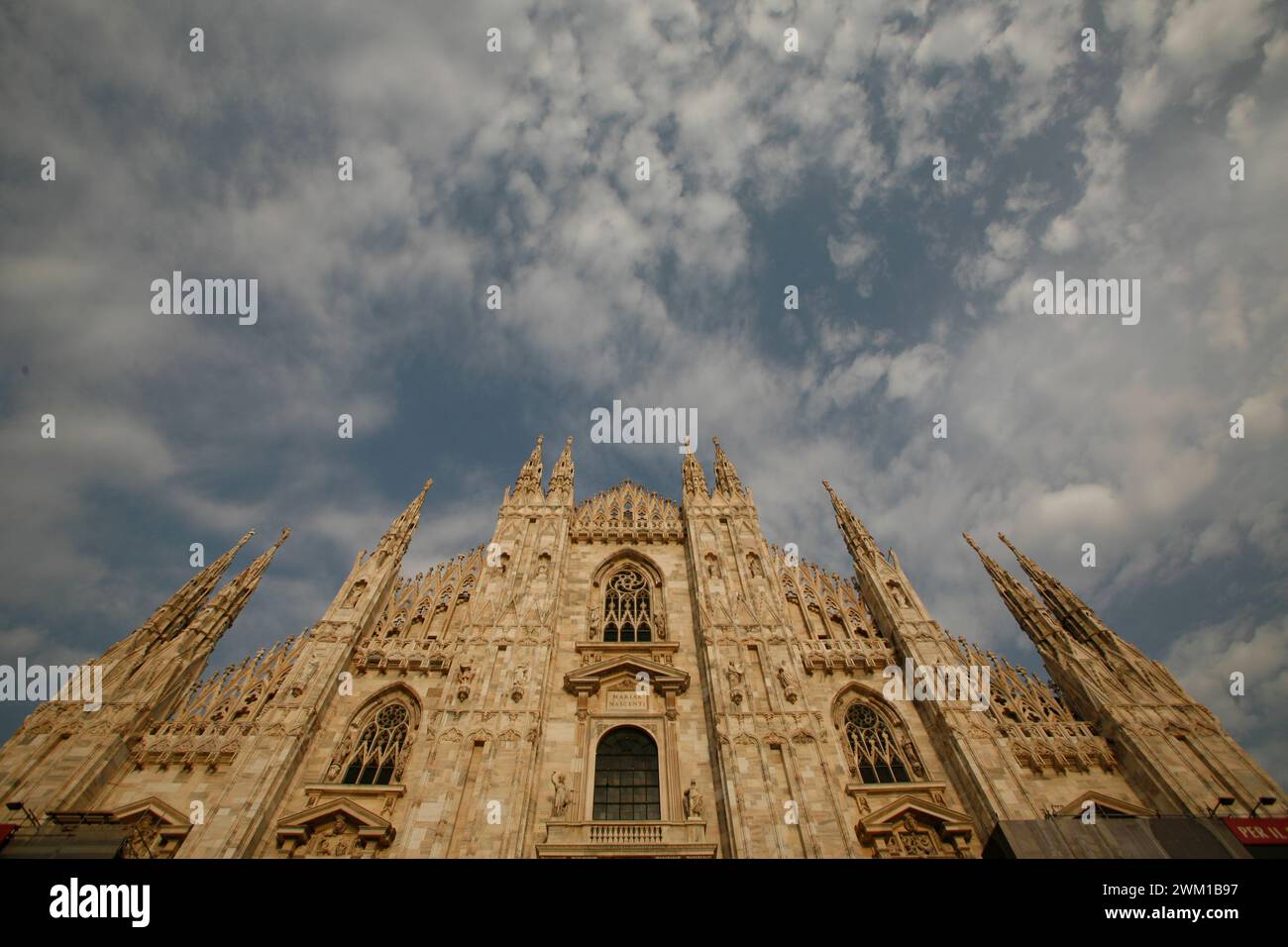 4066465 Fassade des Mailänder Doms (September 2008); (add.info.: Fassade des Mailänder Doms (September 2008) Facciata del Duomo di Milano (settembre 2008)); © Marcello Mencarini. Alle Rechte vorbehalten 2024. Stockfoto