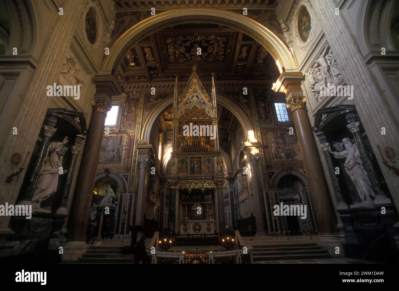 4067460 Rom, Basilca von St. John Lateran; (add.info.: Rom, Basilca von St. John Lateran Roma, Basilica di San Giovanni in Laterano - 2000); © Marcello Mencarini. Alle Rechte vorbehalten 2024. Stockfoto