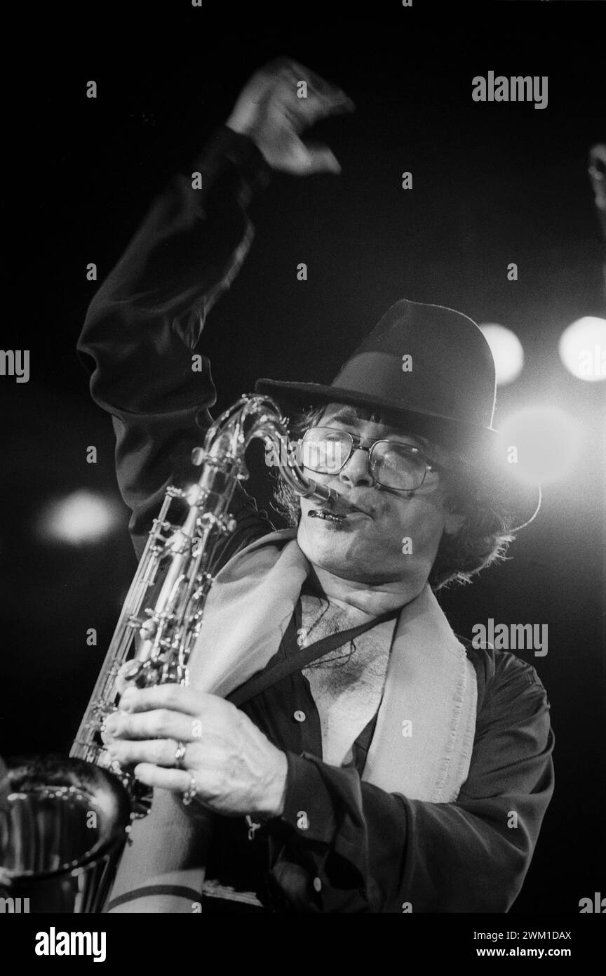 4067455 Rom, 1981. Argentinischer Jazzsaxophonist Gato Barbieri (Foto); (add.info.: Rom; Roma, Italien; Italien; Rom, 1981. IL sassofonista Jazz Gato Barbieri); © Marcello Mencarini. Alle Rechte vorbehalten 2024. Stockfoto