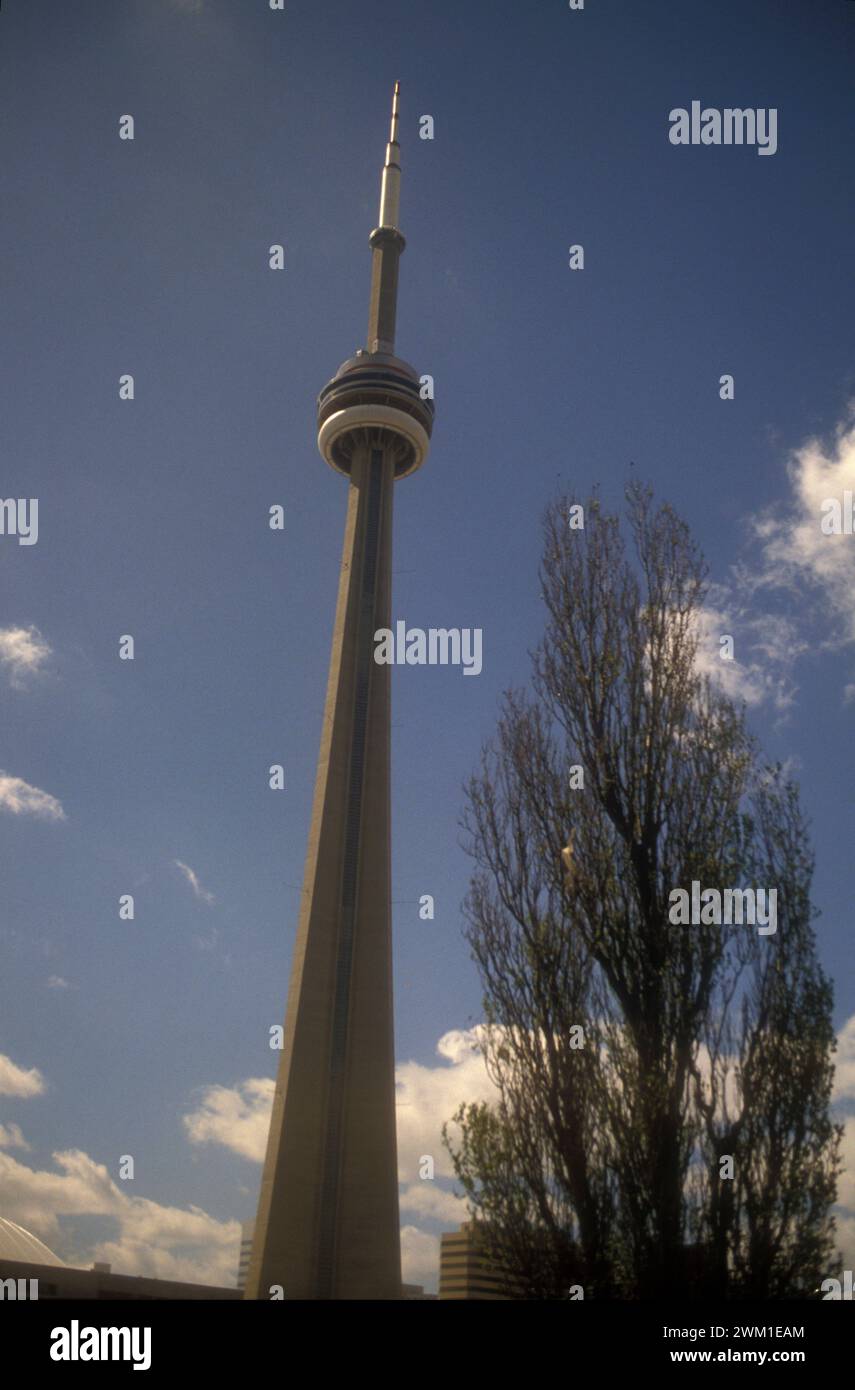 4067913 TORONTO, CN Tower (Canadian National Tower); (add.info.: Toronto 1990 TORONTO, Torre CN); © Marcello Mencarini. Alle Rechte vorbehalten 2024. Stockfoto
