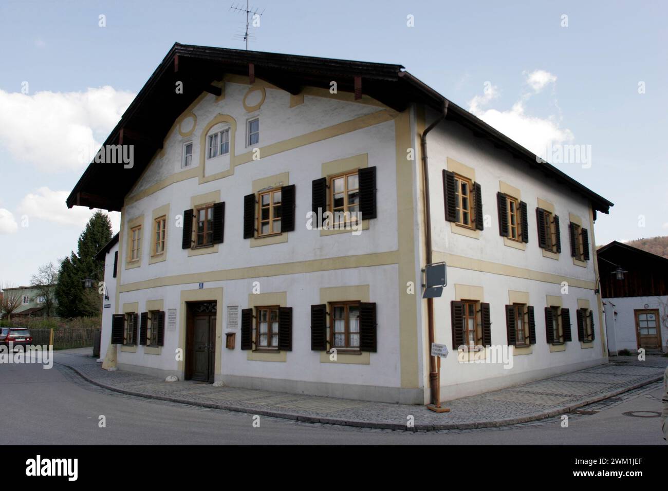 4069688 Marktl am Inn (D), Geburtshaus von JOSEPH RATZINGER (Papst Benedikt XVI.). 20. April 2005 (Foto); (add.info.: Marktl am Inn, Deutschland; Germania, Papst Benedikt XVI Joseph Ratzinger Marktl am Inn (D), casa natale di JOSEPH RATZINGER (Papa Benedetto XVI). april 2005 -); © Marcello Mencarini. Alle Rechte vorbehalten 2024. Stockfoto