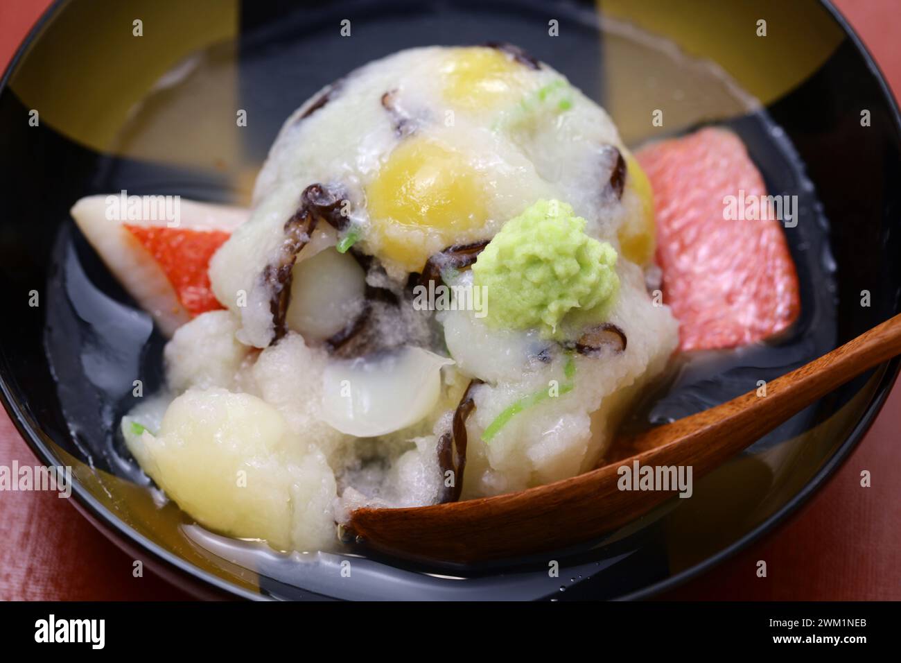 Kaburamushi (gedämpfte Shogoin-Rüben), japanische Kyoto-Küche. Stockfoto