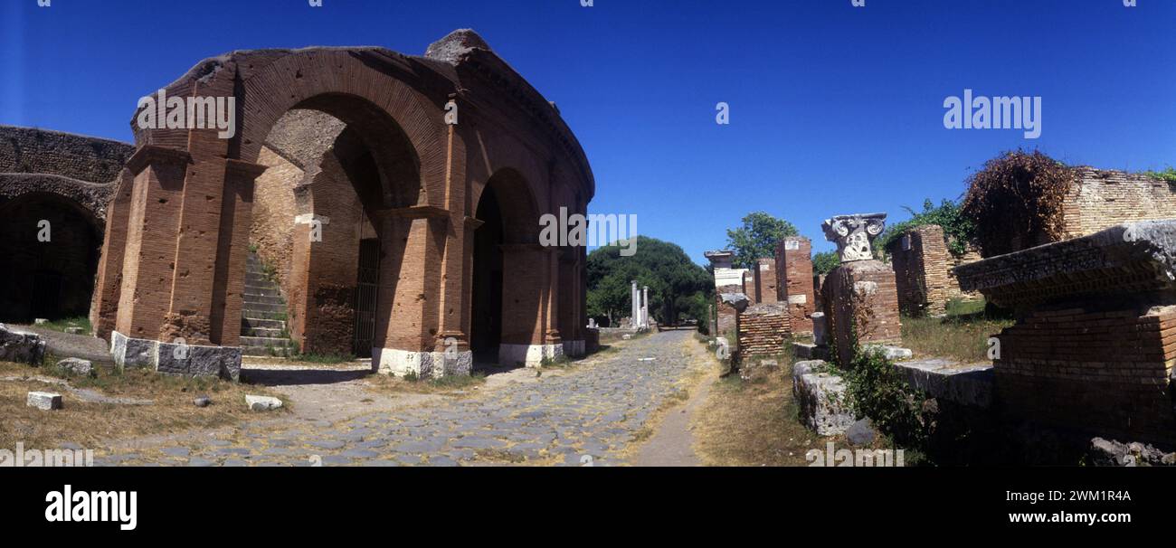 MME4708732 Panoramablick auf die archäologische Stätte von Ostia antica (Ostia), dem alten Hafen des antiken Roms. Italien; (add.info.: Panoramablick auf die archäologische Stätte von Ostia antica (Ostia), alten Hafen des antiken Roms. Italien); © Marcello Mencarini. Alle Rechte vorbehalten 2023. Stockfoto