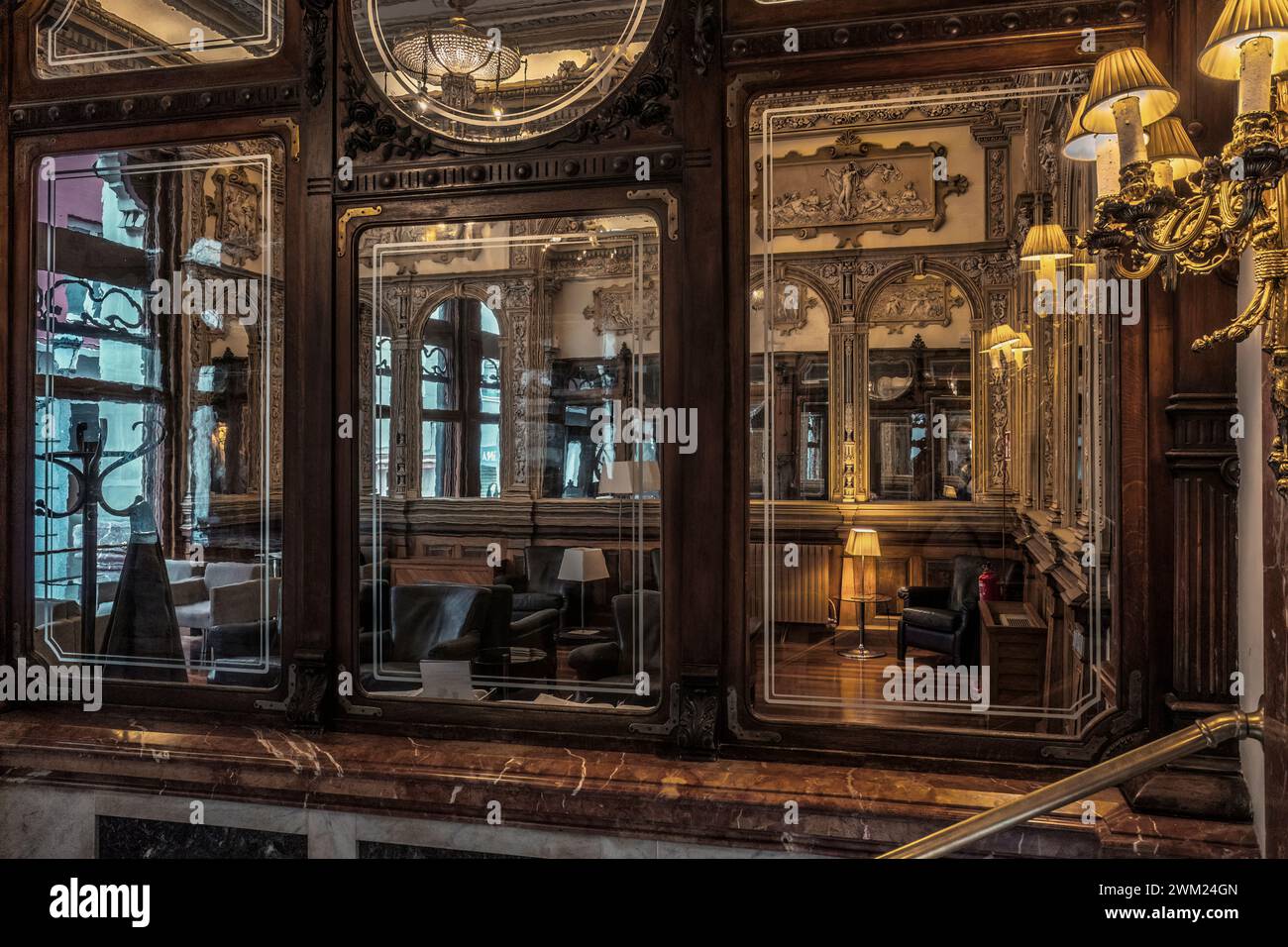 Das Real Casino von Murcia oder Casino de Murcia ist eines der emblematischsten Gebäude der Stadt mit dem gleichen Namen, Hauptstadt der Region Murcia. Stockfoto