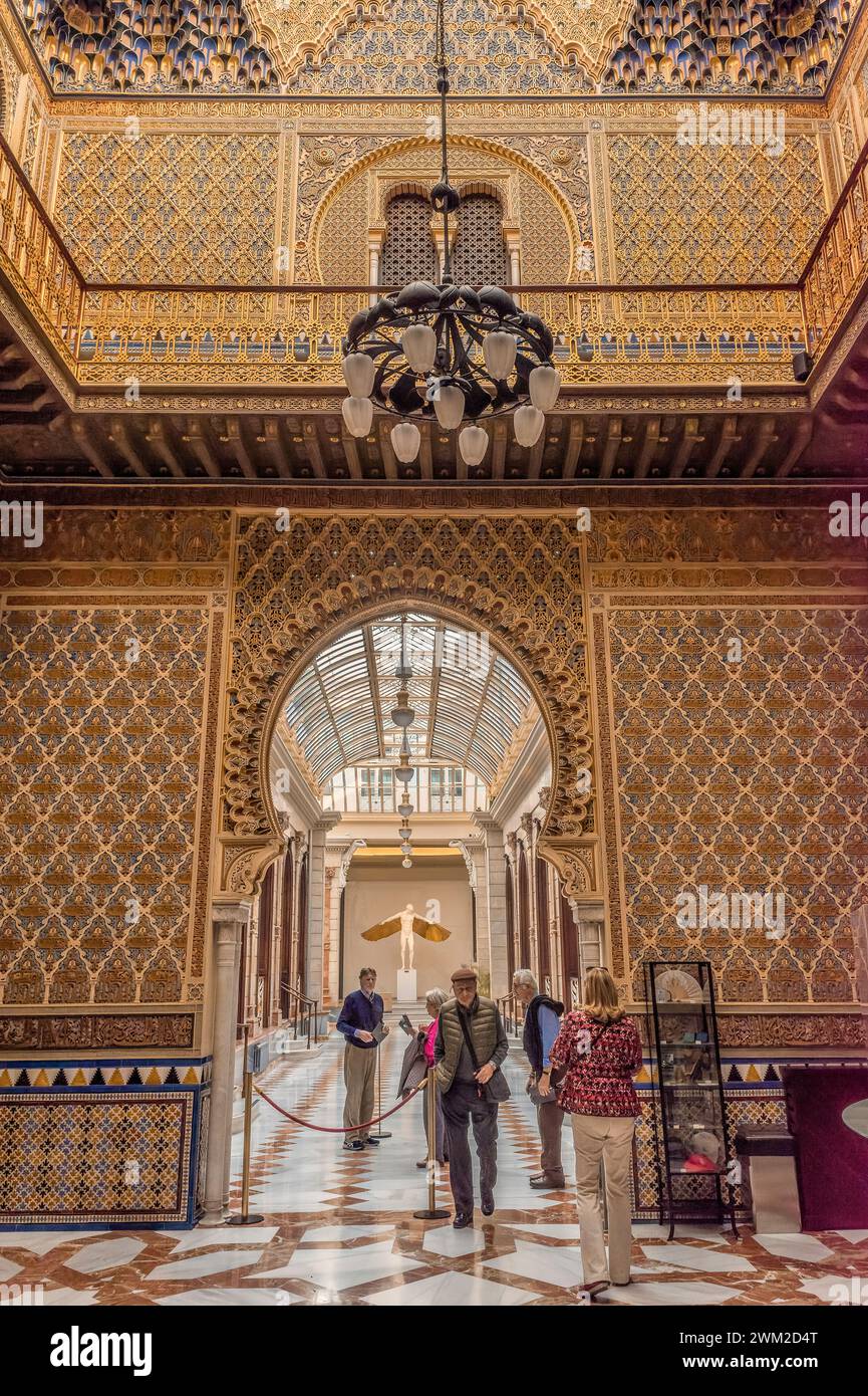 Das Real Casino von Murcia oder Casino de Murcia ist eines der emblematischsten Gebäude der Stadt mit dem gleichen Namen, Hauptstadt der Region Murcia. Stockfoto