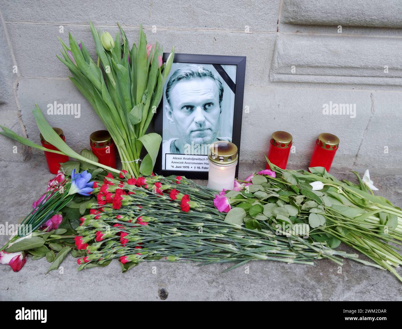 Anton Geisser 23.02.2024 LU.Schweiz. Bild : Gedenkstaette Alexei Anatoljewitsch Nawalny *** Anton Geisser 23 02 2024 LU Schweiz Bilddenkmal Alexei Anatoljewitsch Nawalny Stockfoto