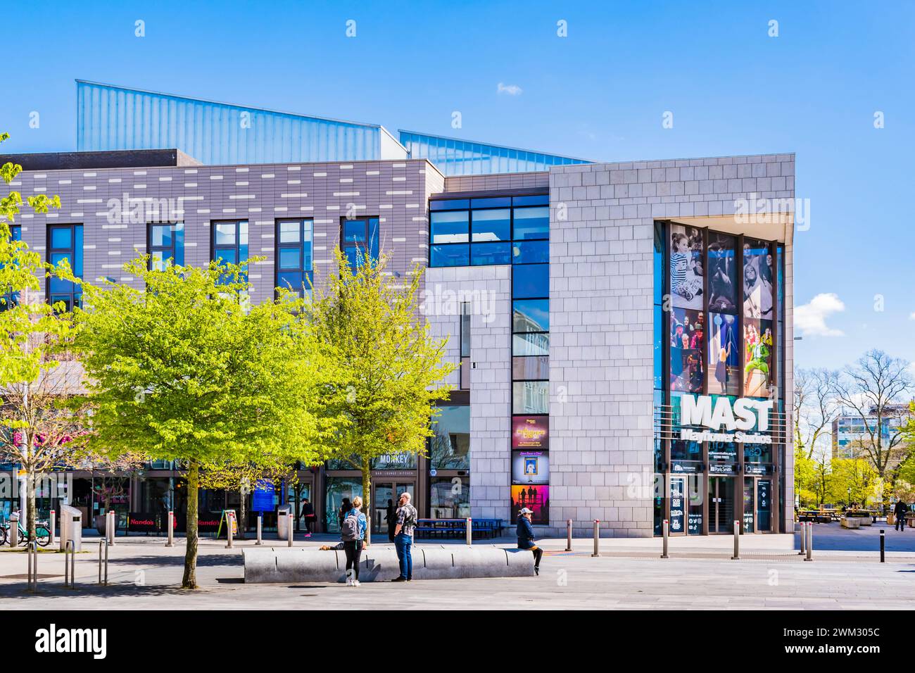 DIE MAST Mayflower Studios sind ein kulturelles Zentrum mit mehreren Kunstformen, das Theater, Tanz, Musicals, Musik, Comedy, Zirkus, Kabarett, gesprochenes Wort Stockfoto