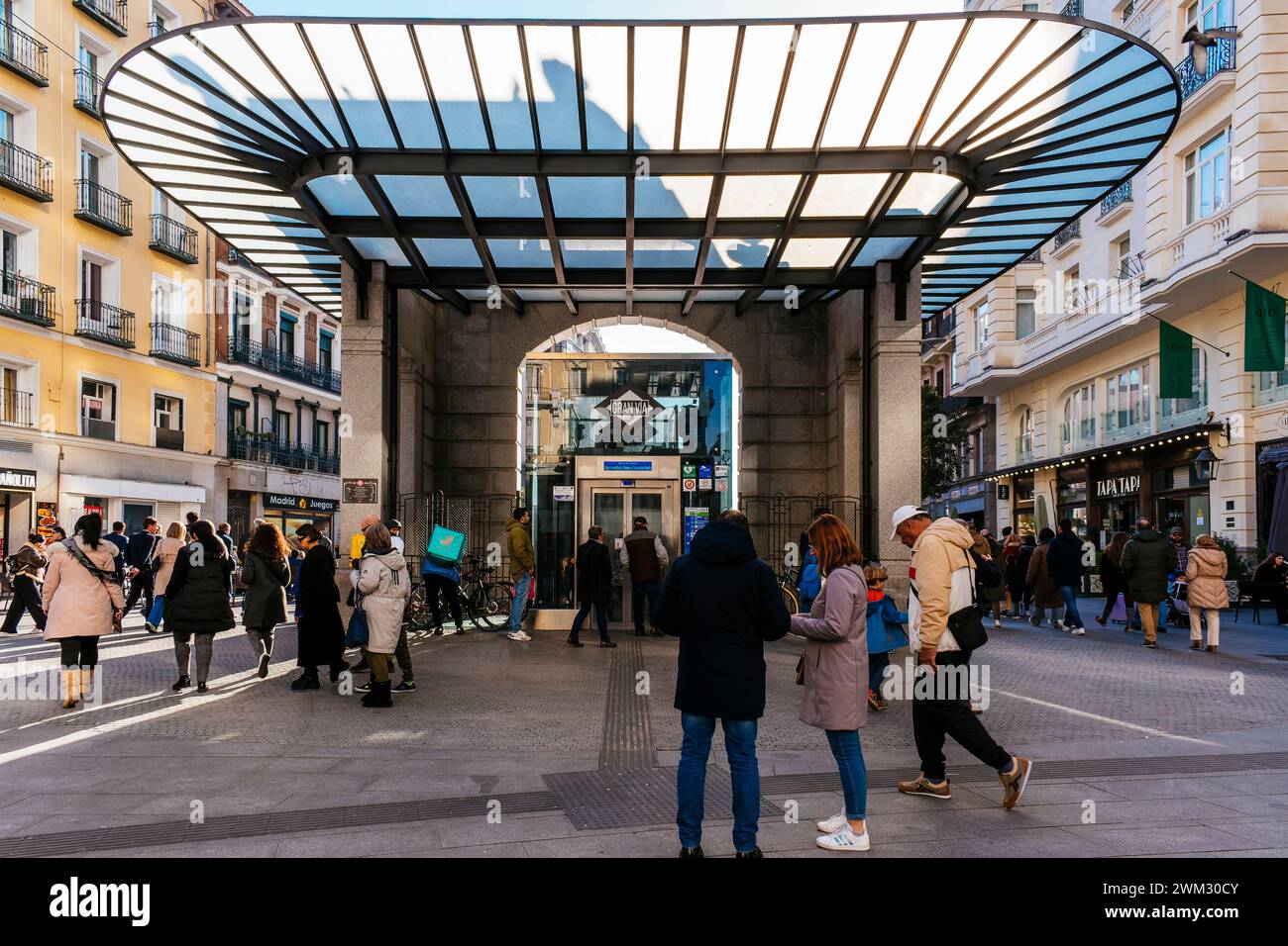 Vorderansicht. Zugang zum Red de San Luís Pavillion zur U-Bahn-Station. Nachbildung des alten Eingangs zur U-Bahn-Station, entworfen vom Architekten Antonio Palacios Stockfoto