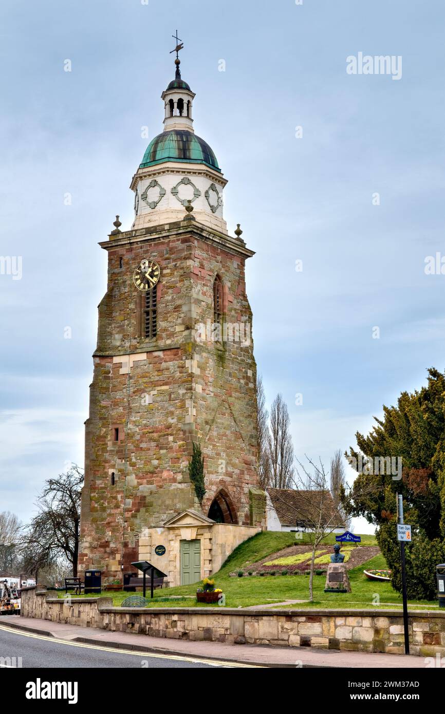Der Pepperpot-Kirchturm, heute als Kulturerbe-Zentrum in Upton upon Severn, Worcestershire, Midlands, England, Vereinigtes Königreich, aufgenommen im Frühjahr Stockfoto