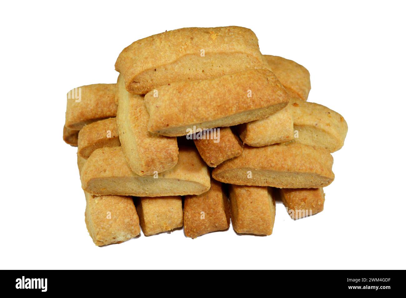 Einfache Menen-Bäckerei, orientalische Cracker und Kekse, normalerweise gebacken oder gefüllt mit Tamr, Ajwa oder Datteln, arabisch ägyptische orientalische Küche mit Keksen Stockfoto