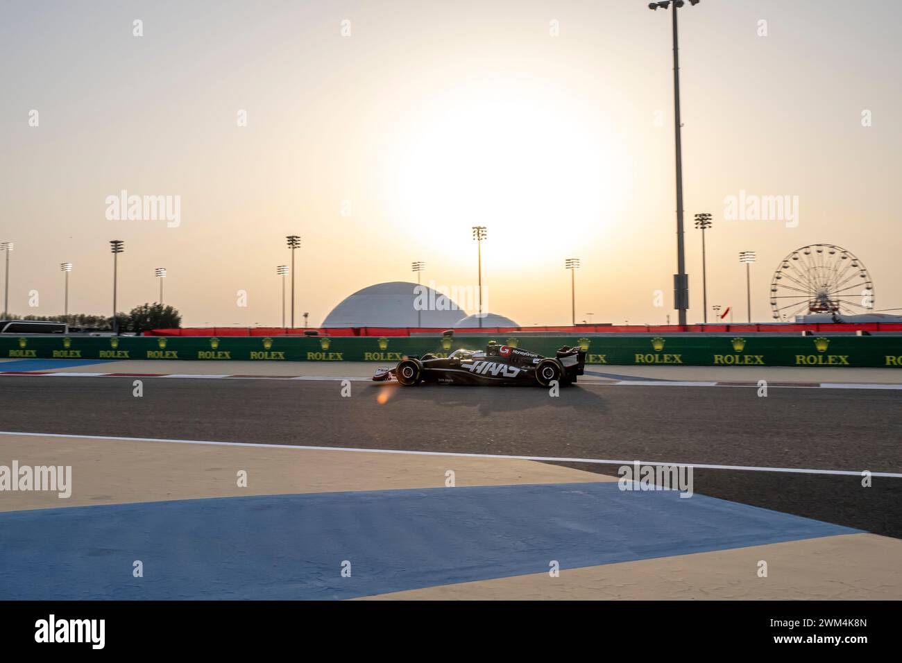 Sakhir, Bahrain, 23. Februar, Nico Hulkenberg, aus Deutschland, tritt für Haas F1 an. Wintertests, die Wintertests der Formel-1-Meisterschaft 2024. Quelle: Michael Potts/Alamy Live News Stockfoto