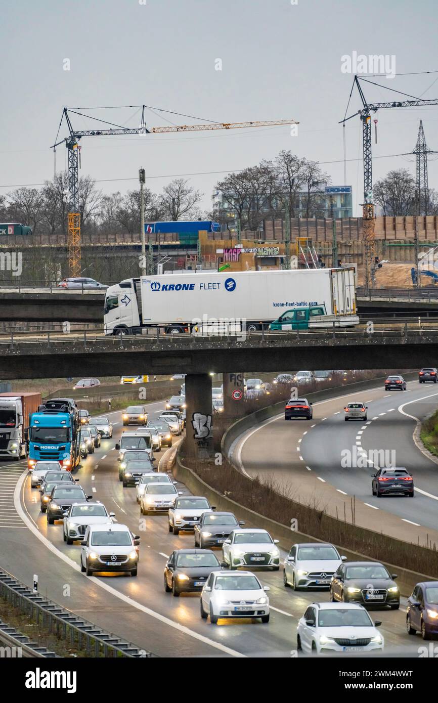 Autobahnkreuz Duisburg-Kaiserberg, kompletter Umbau und Neubau des Autobahnkreuzes A3 und A40, alle Brücken, Rampen, Fahrspuren werden erneuert Stockfoto