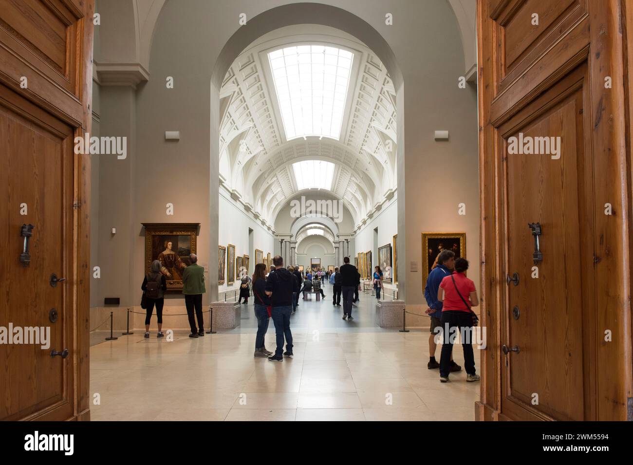 Blick auf eine Ausstellungshalle des Museo del Prado in Madrid. Stockfoto