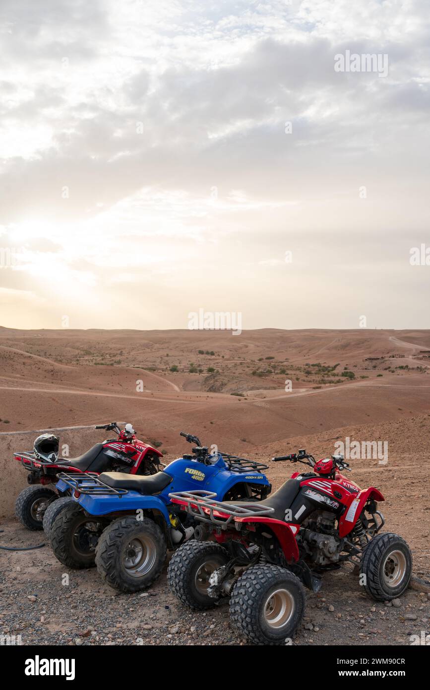 Quad-Quad in der Wüste von marokko Stockfoto
