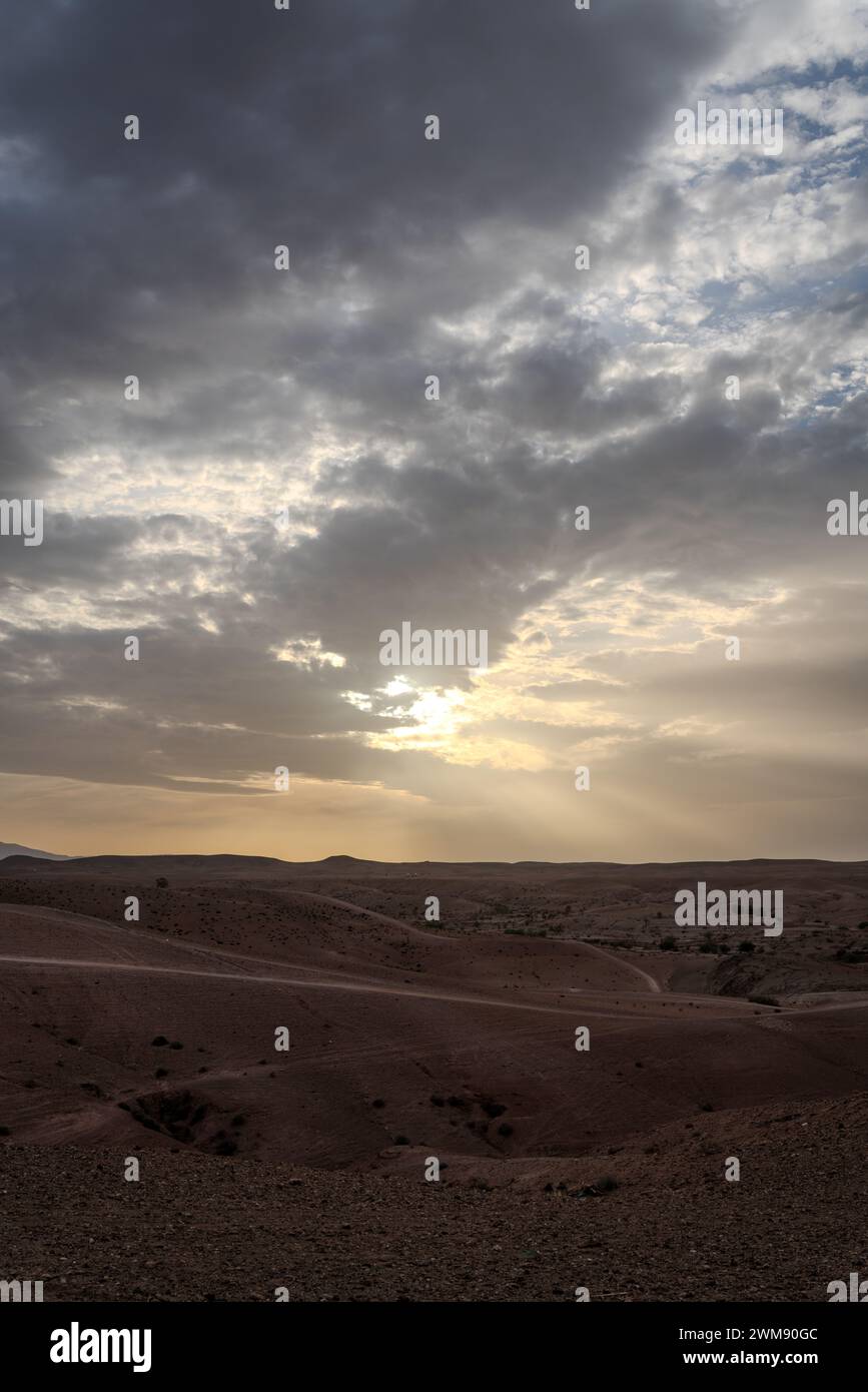 Marokkanische Wüste bei Sonnenuntergang Stockfoto