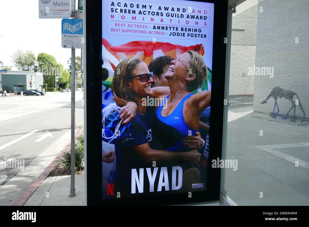 Los Angeles, Kalifornien, USA 23. Februar 2024 Annette Bening und Jodie Foster NYAD Billboard am Sunset Blvd am 23. Februar 2024 in Los Angeles, Kalifornien, USA. Foto: Barry King/Alamy Stock Photo Stockfoto