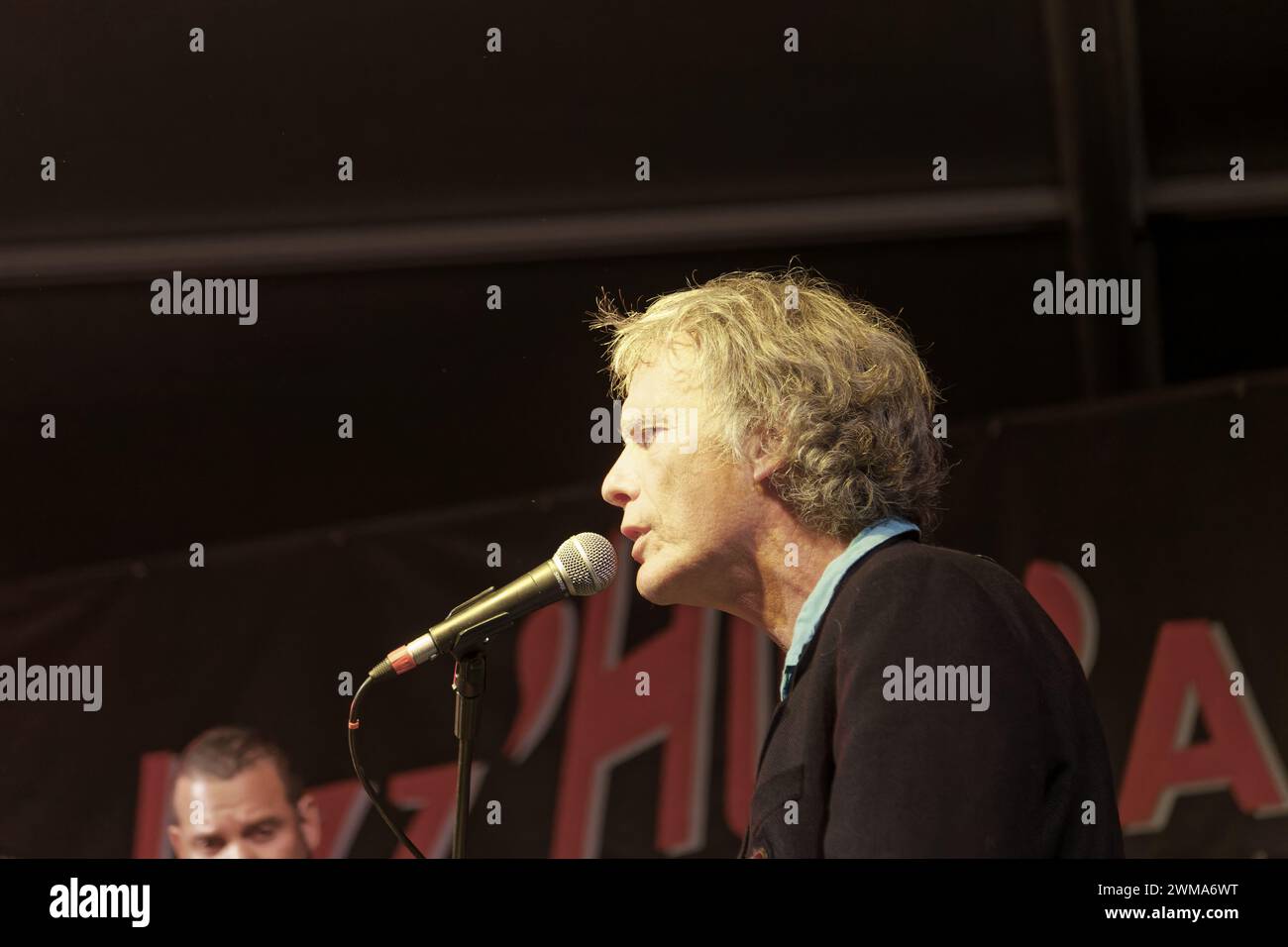 La Courneuve, Frankreich. September 2014. Mike Ladd tritt auf der Jazz'Hum'Ah-Bühne im Fête de l'Humanité in La Courneuve, Frankreich auf Stockfoto