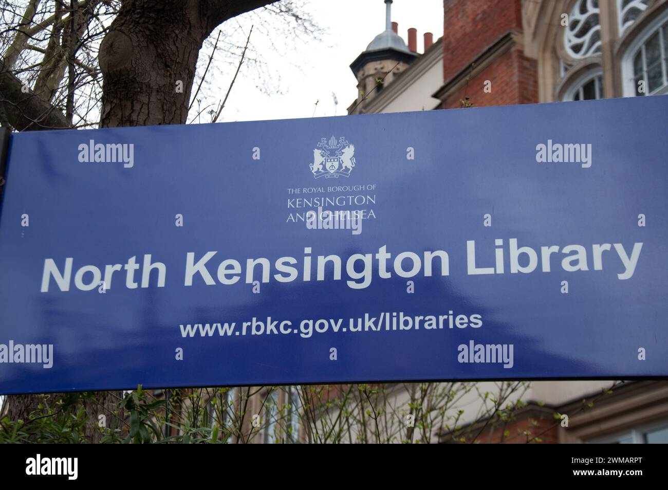 North Kensington Library, Ladbroke Grove, Royal Borough of Kensington und Chelsea, London, Großbritannien Stockfoto