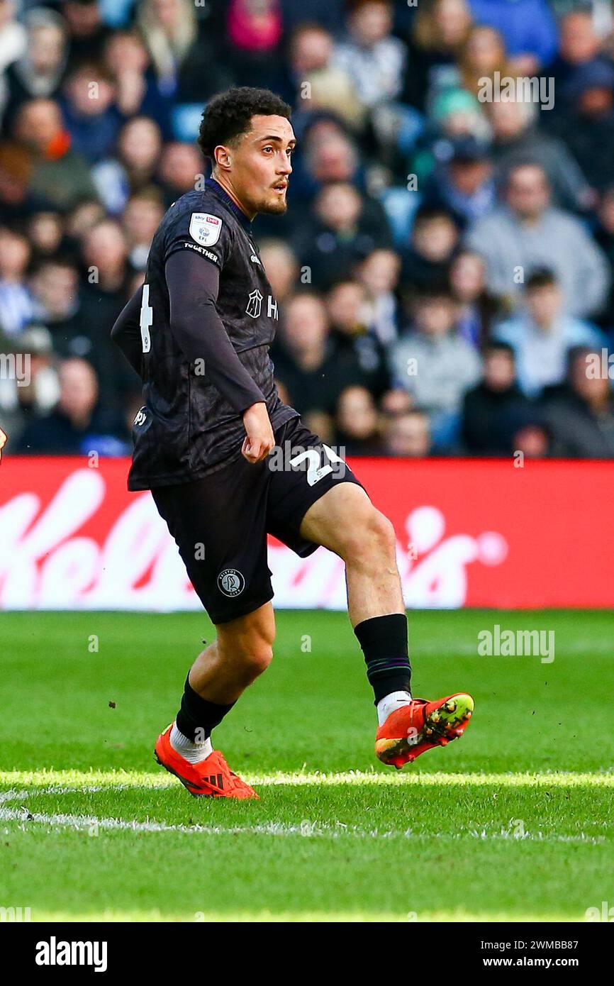 Hillsborough Stadium, Sheffield, England - 24. Februar 2024 Haydon Roberts (24) aus Bristol City - während des Spiels Sheffield Wednesday gegen Bristol City, EFL Championship, 2023/24, Hillsborough Stadium, Sheffield, England - 24. Februar 2024 Credit: Arthur Haigh/WhiteRosePhotos/Alamy Live News Stockfoto