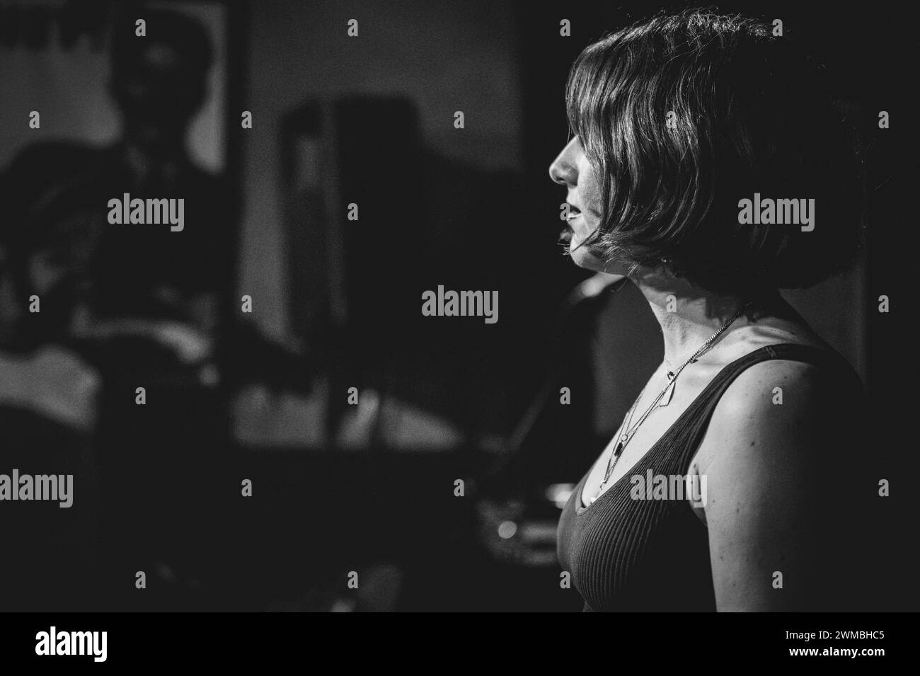 23. Februar 2024: Newcastle, Großbritannien: Shelf Lives Performing at Bobiks. Bildnachweis: Thomas Jackson / Alamy Live News Stockfoto