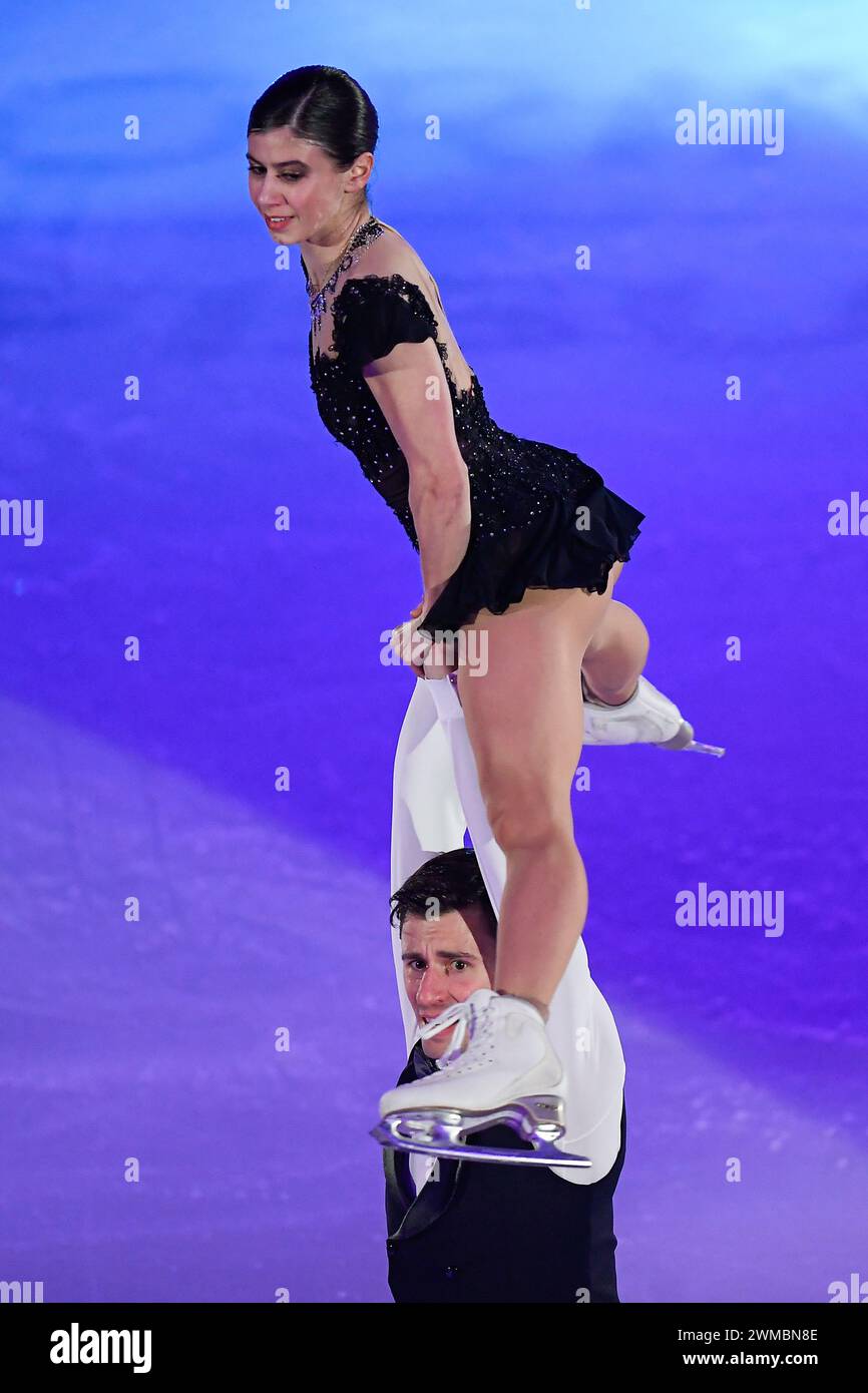 Turin, Italien. Februar 2024. Italien, Turin 24 Februar 2024 PalaVela „Lights on U“ Show für die World University Games of Turin 2025 Rebecca Gilardi - Filippo Ambrosini (Foto: Tonello Abozzi/Pacific Press) Credit: Pacific Press Media Production Corp./Alamy Live News Stockfoto