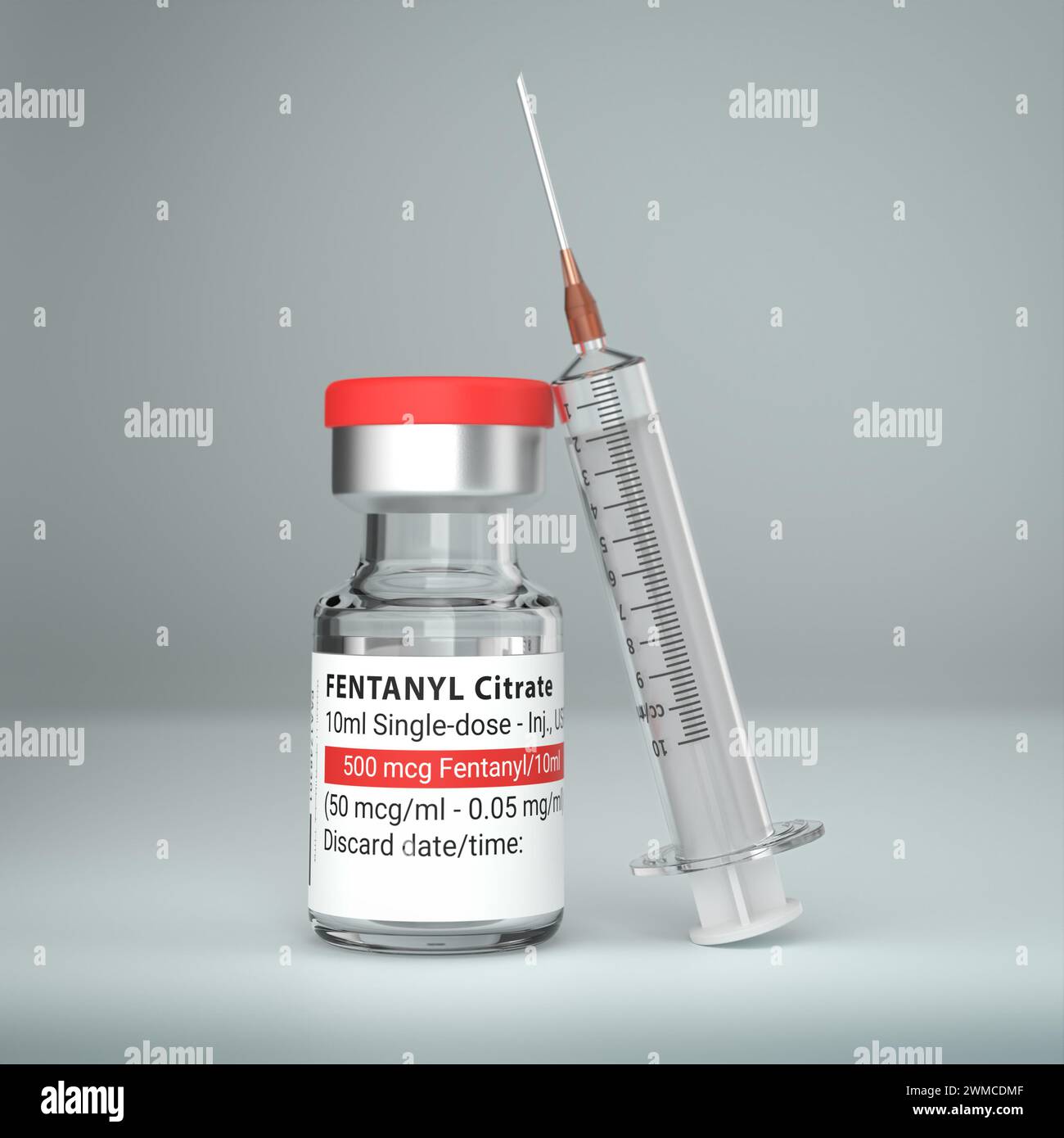 Eine Durchstechflasche des Fentanyl-Medikaments, das als Analgetikum, aber auch als Quelle der Opioidkrise verwendet wird. Eine Spritze, die an der Durchstechflasche anliegt. Stockfoto