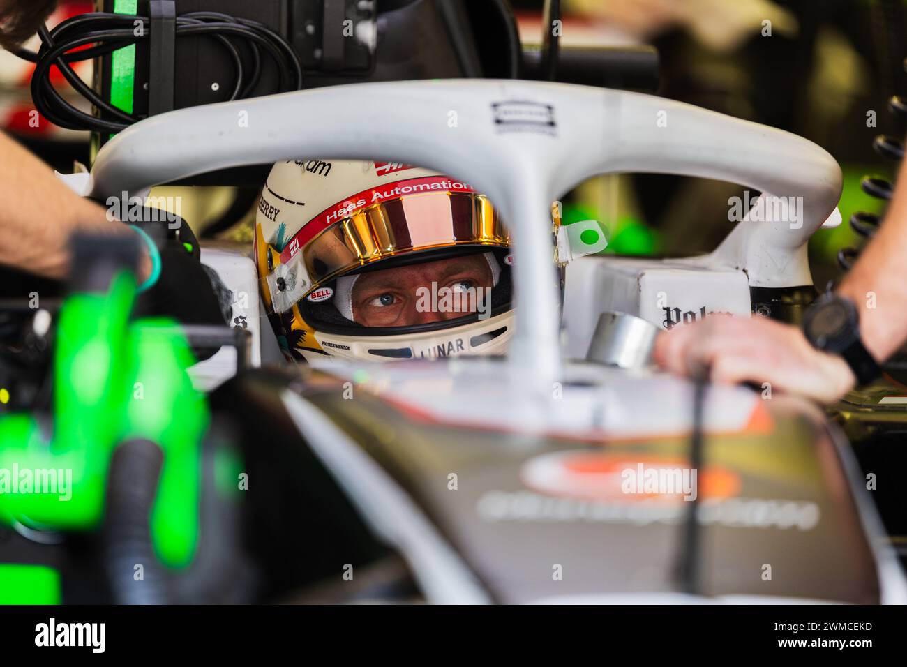 MANAMA, BAHRAIN, BAHRAIN International Circuit, 23.Feb.2024: Kevin Magnussen aus Dänemark und MoneyGram Haas F1-Team während der Formel-1-Tests in Bahrain Stockfoto
