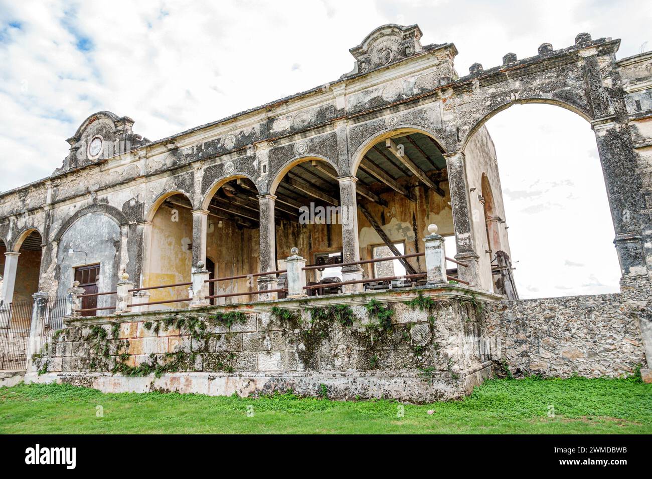 Merida Mexico, Yaxcopoil, ehemalige Hacienda de Heneken, henequen Agave Fourcroydes Seil Hanf Verarbeitungsanlage Fabrik, verlassene leer draußen, bui Stockfoto