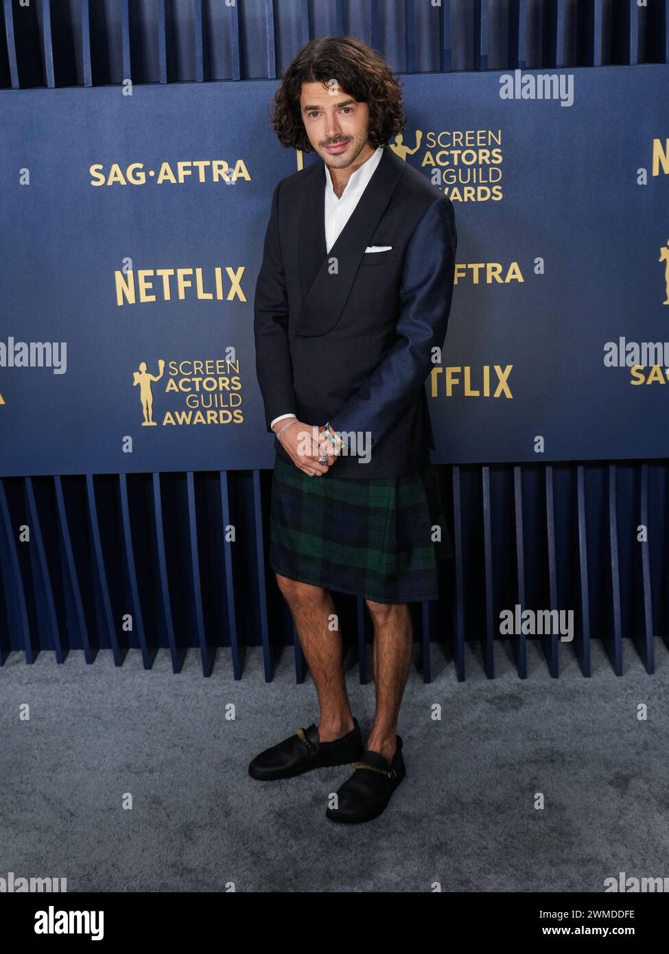 Los Angeles, USA. Februar 2024. Harry Richardson läuft auf dem roten Teppich bei den Screen Actors Guild Awards, die am Samstag, den 24. Februar 2024, im Shrine Auditorium und in der Expo Hall in Los Angeles, KALIFORNIEN, stattfanden. (Foto: Sthanlee B. Mirador/SIPA USA) Credit: SIPA USA/Alamy Live News Stockfoto