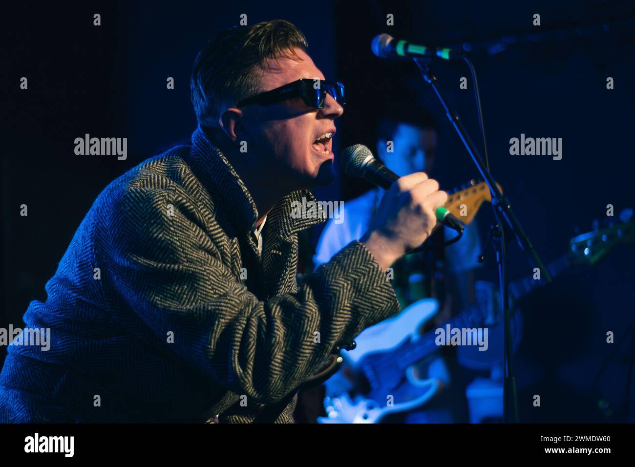 Die Londoner Punkband Rifle unterstützt die Chisel bei ihrem Live-Set in The Globe at Cardiff Stockfoto