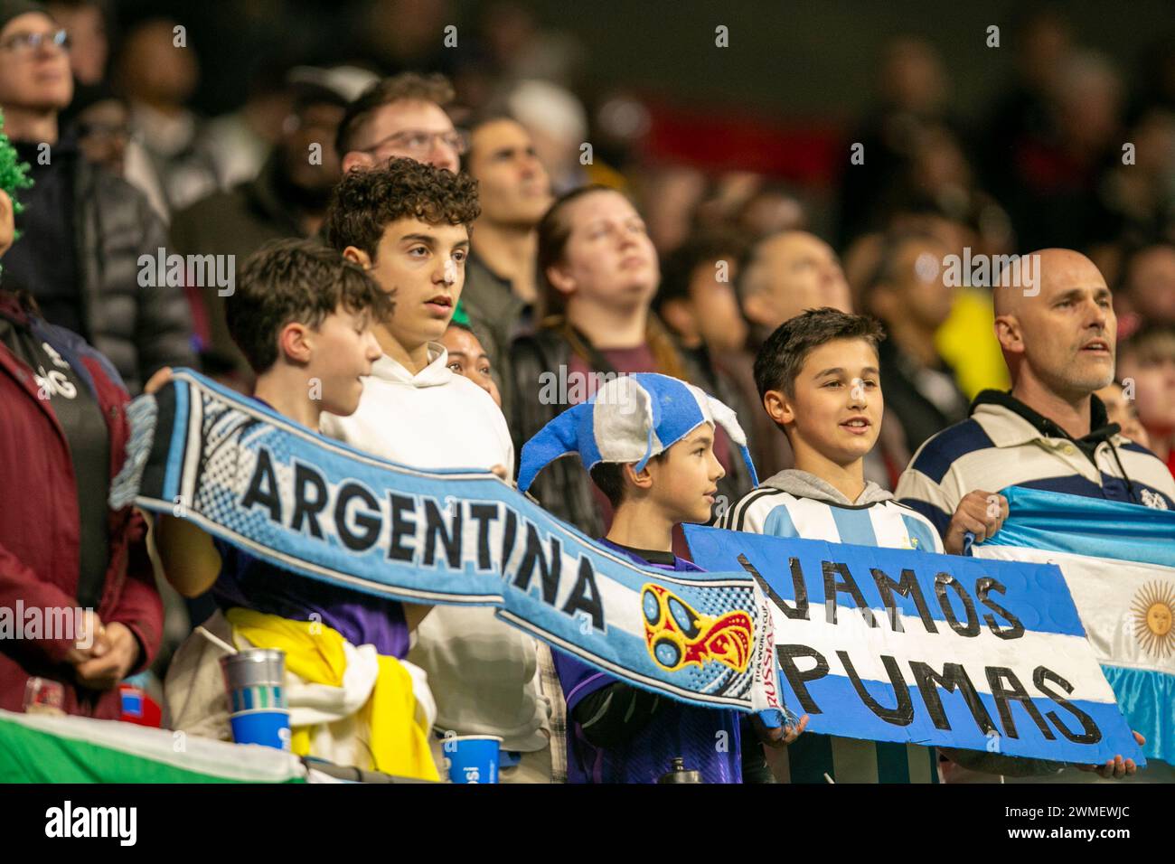 Vancouver, Kanada. Februar 2024. VANCOUVER, BC - 25. FEBRUAR: Fans Argentiniens beim Endspiel zwischen Neuseeland und Argentinien als Teil des World Rugby HSBC Sevens Challenger 2024 im BC Place Stadium am 25. Februar 2024 in Vancouver, Kanada. (Foto: Tomaz Jr/PxImages) Credit: PX Images/Alamy Live News Stockfoto