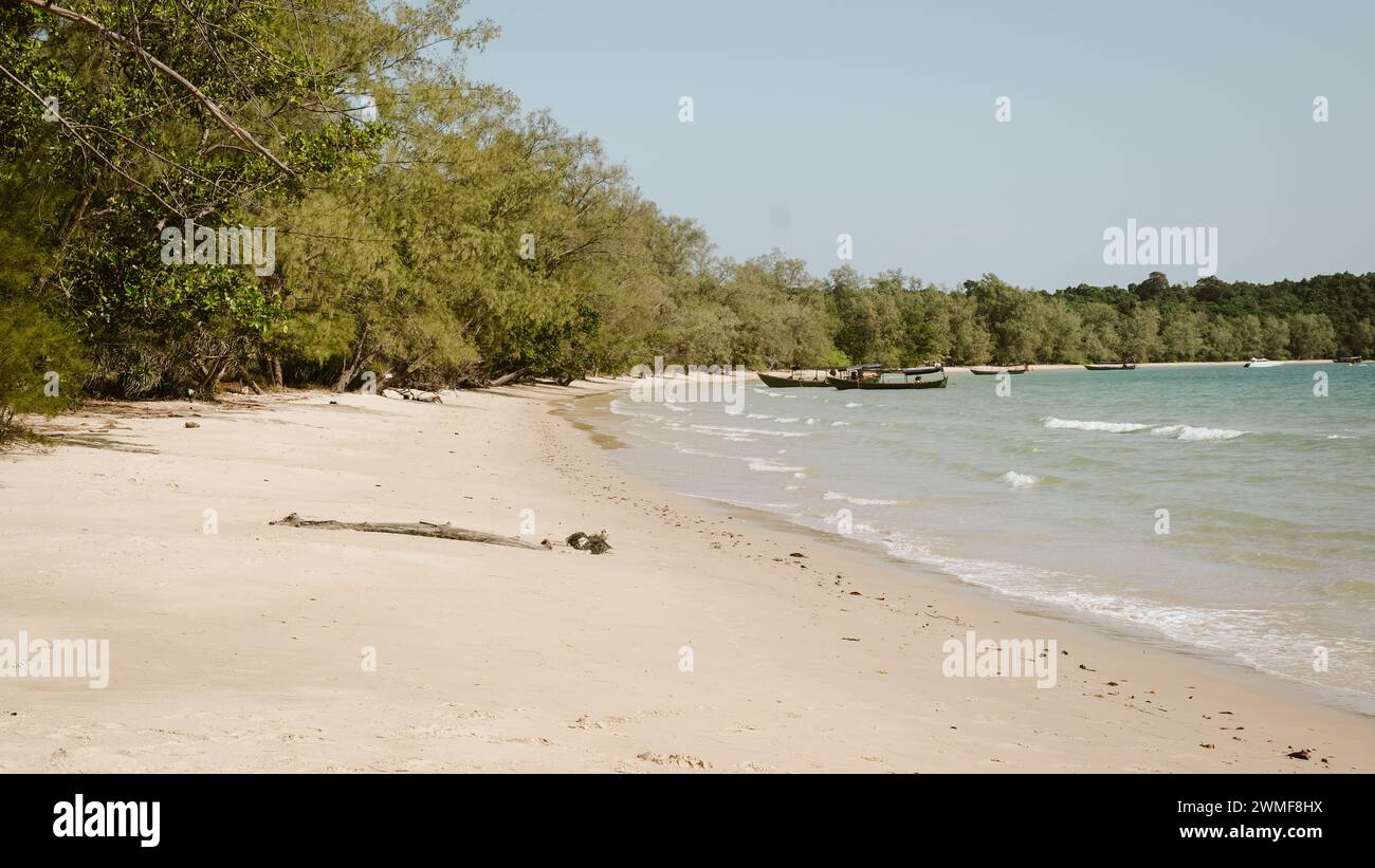 Wunderschöner Strand auf der Insel Koh Ta Kiew in Kambodscha. Stockfoto