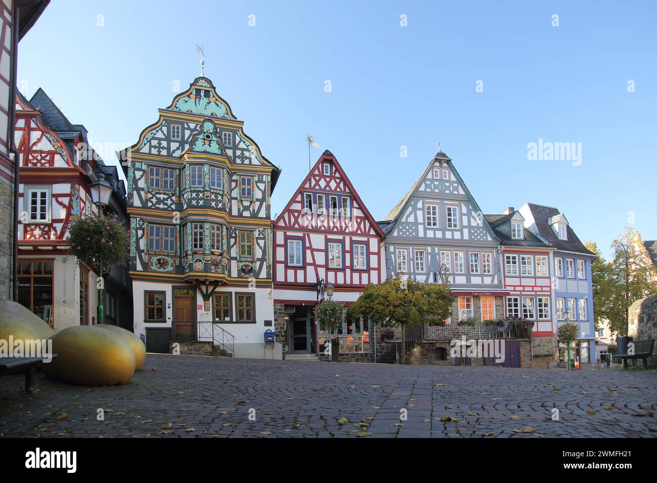 Fachwerkhäuser und Killingerhaus am Königs-Adolf-Platz, Idstein, Taunus, Hessen, Deutschland Stockfoto