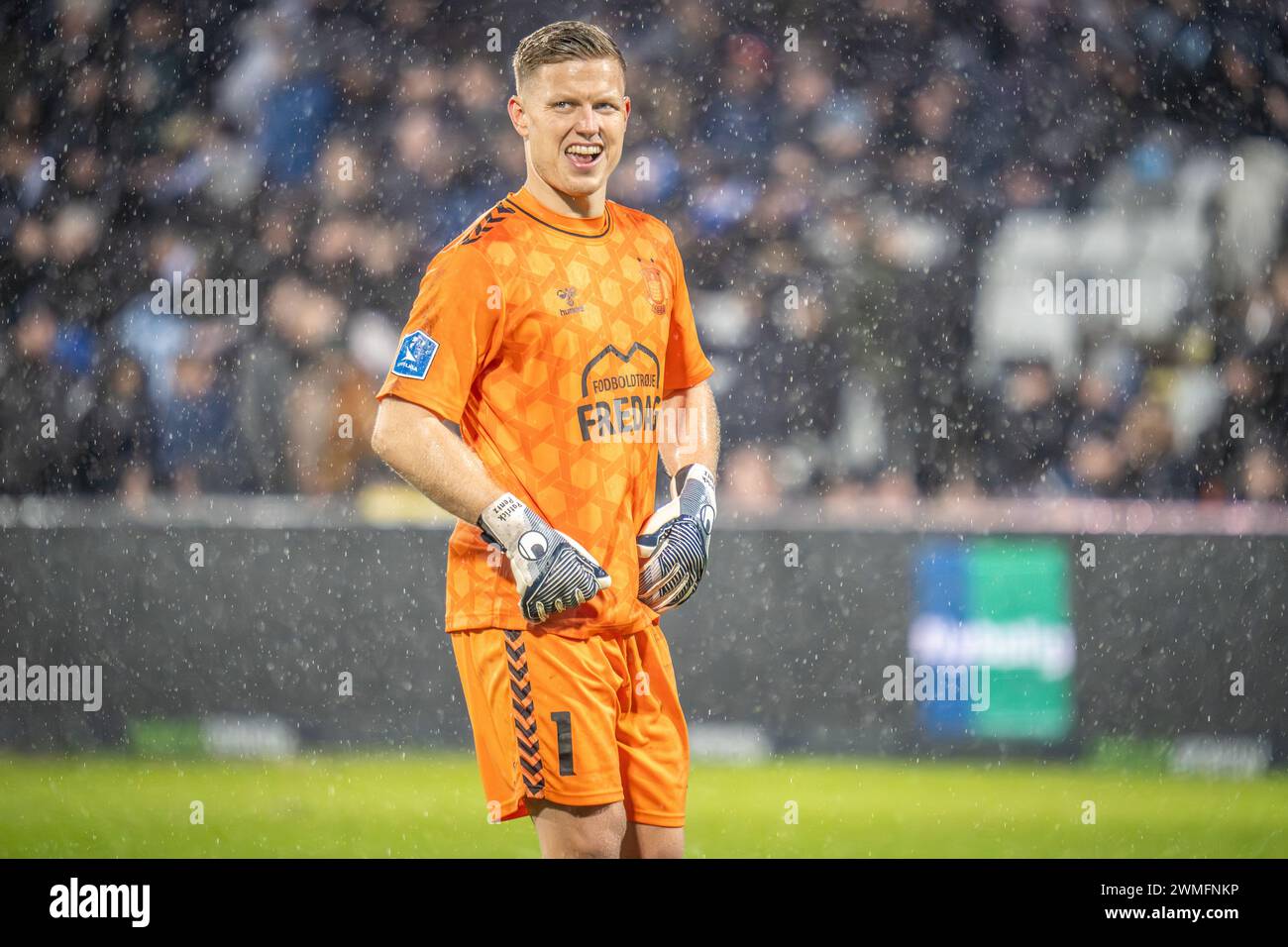 Odense, Dänemark. Februar 2024. Torhüter Patrick Pentz (1) von Broendby, WENN er während des 3F Superliga-Spiels zwischen Odense BK und Broendby IF im Nature Energy Park in Odense gesehen wurde. (Foto: Gonzales Photo/Alamy Live News Stockfoto