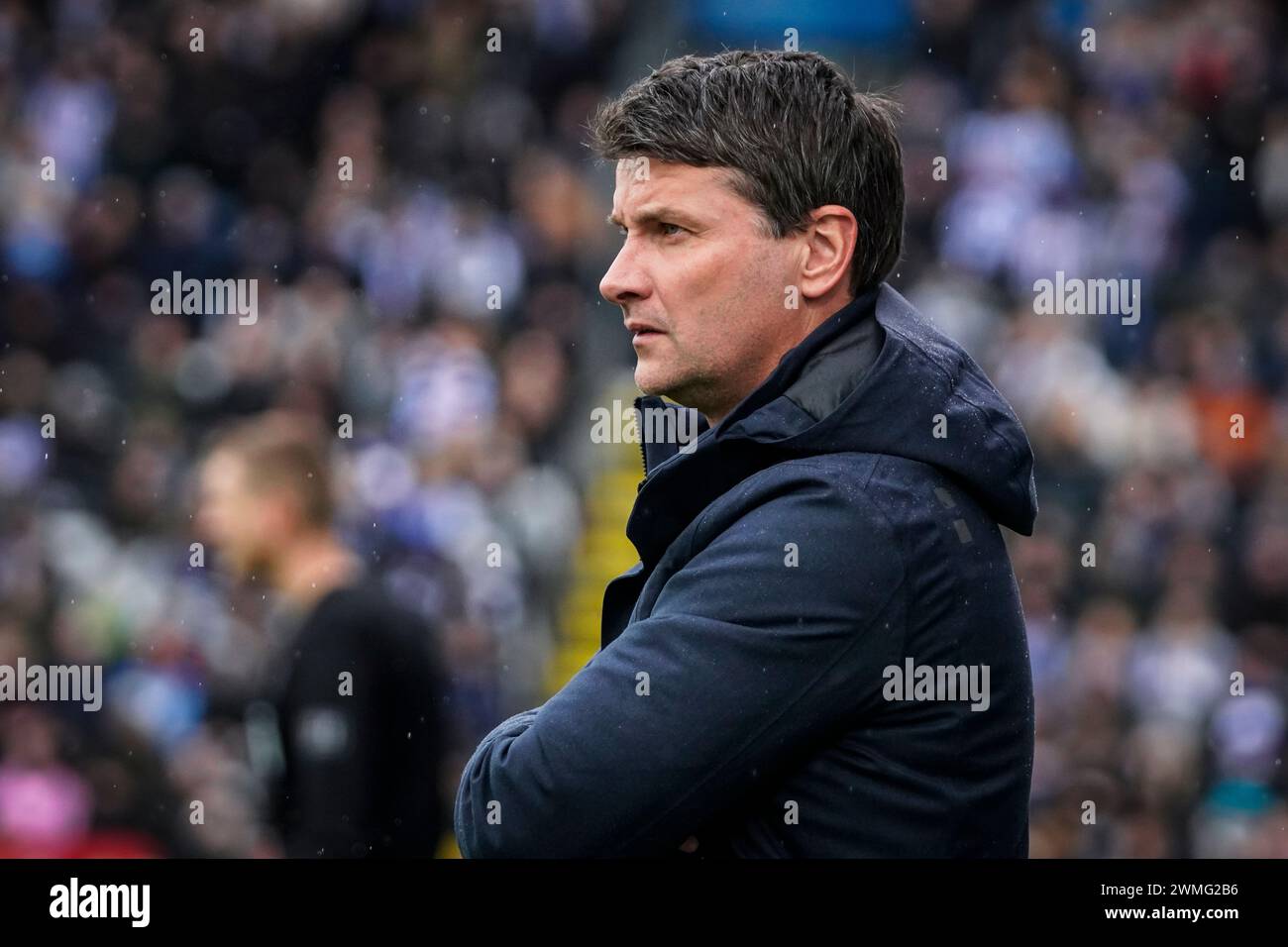 Odense, Dänemark. Februar 2024. Cheftrainer Soren Krogh von Odense Boldklub, der während des 3F Superliga-Spiels zwischen Odense BK und Broendby IF im Nature Energy Park in Odense gesehen wurde. (Foto: Gonzales Photo/Alamy Live News Stockfoto