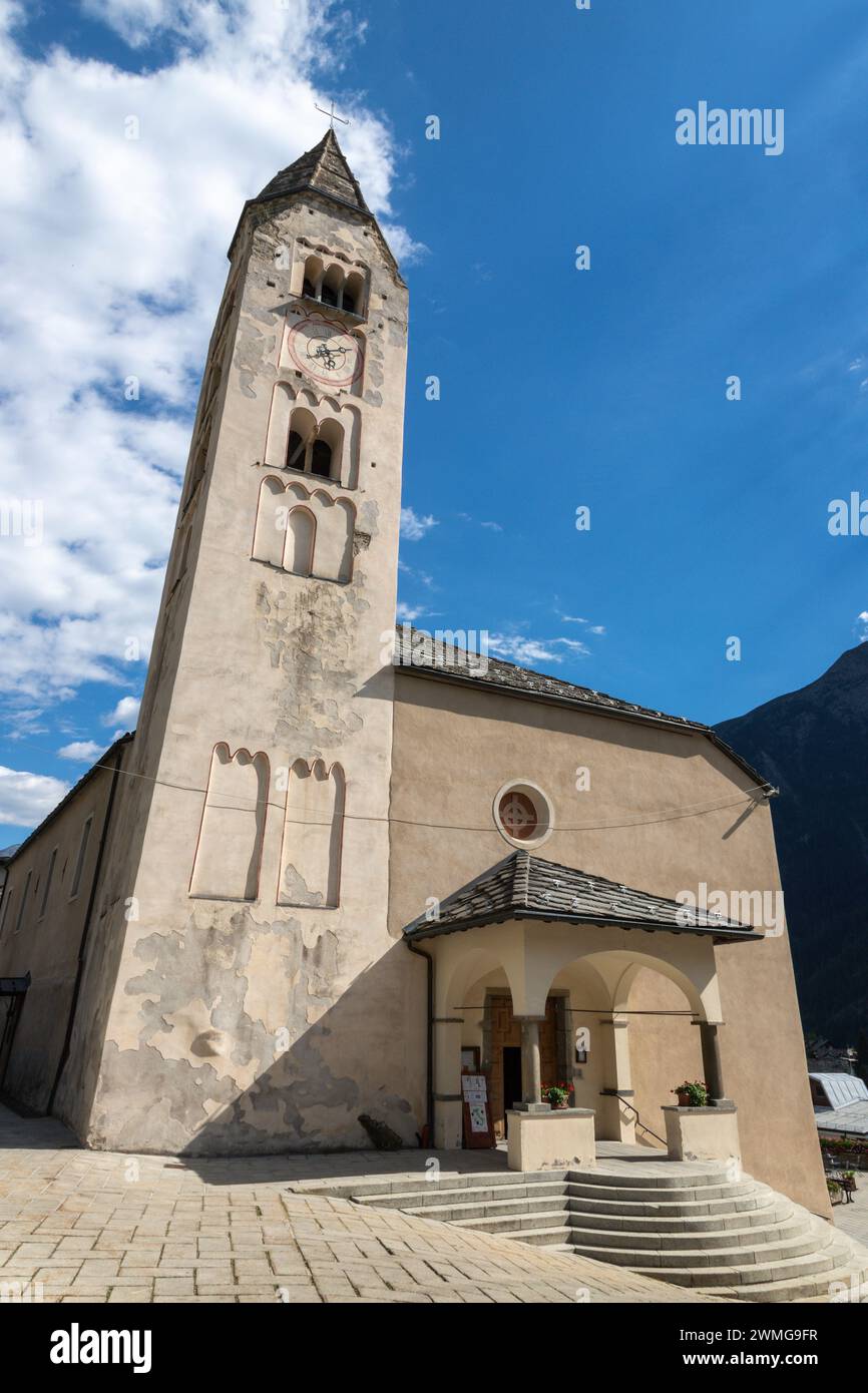 Courmayeur - die Kirche Chiesa di San Pantaleone Stockfoto