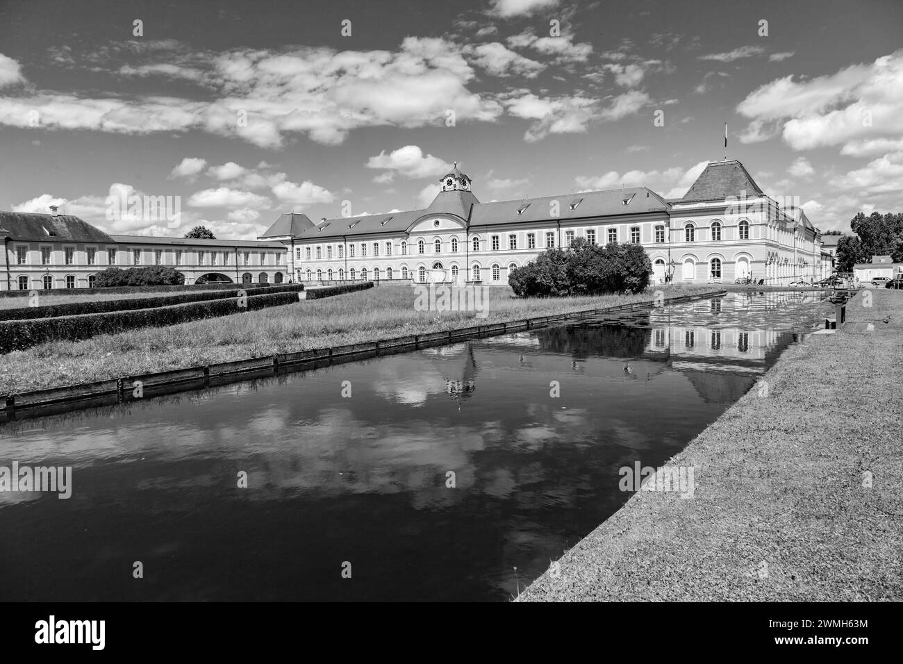 Blick von außen auf Schloss nymphenburg, münchen Stockfoto