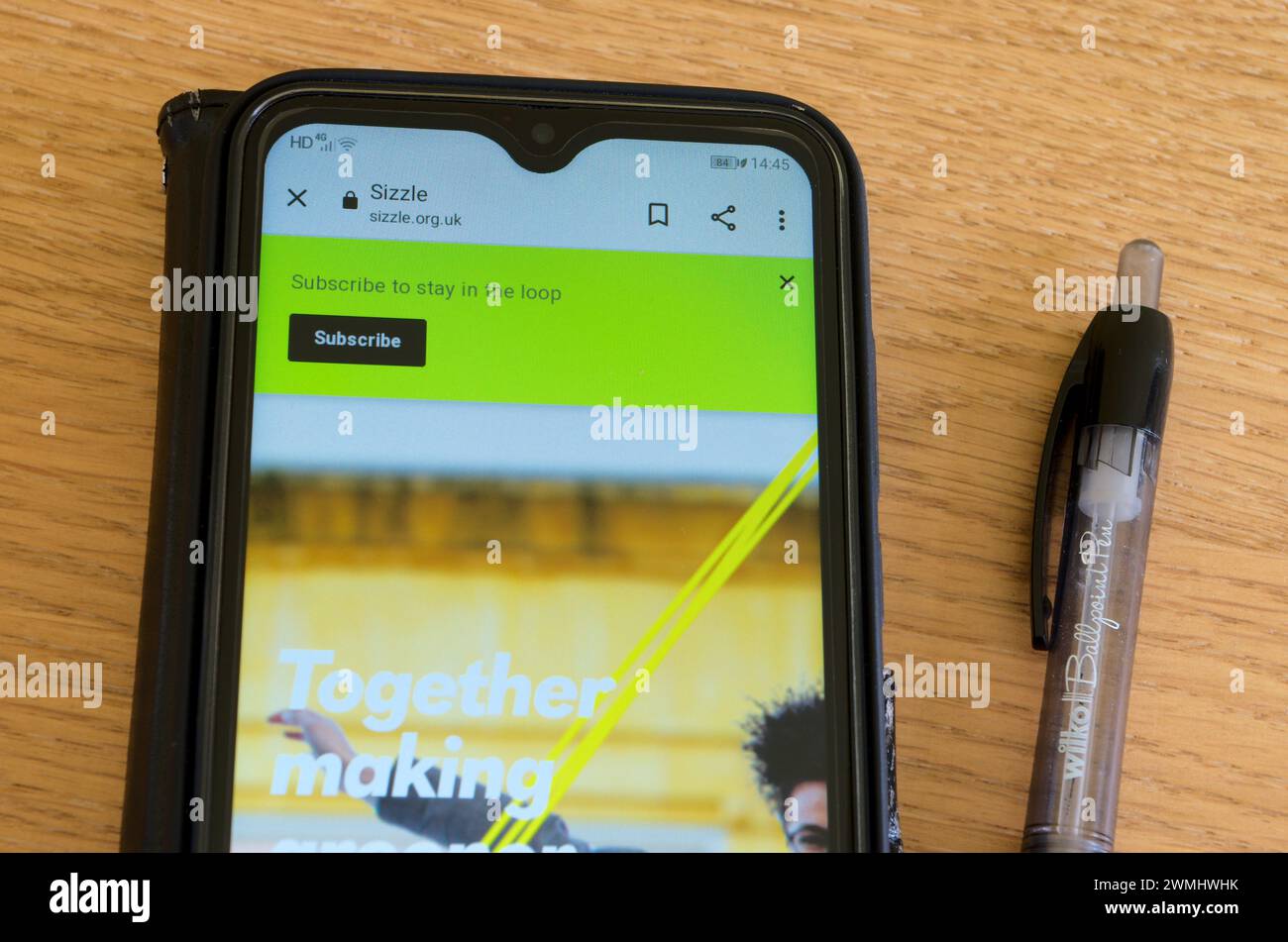 Website Des Unternehmens Environmental & Sustainability Auf Einem Android-Smartphone Stockfoto