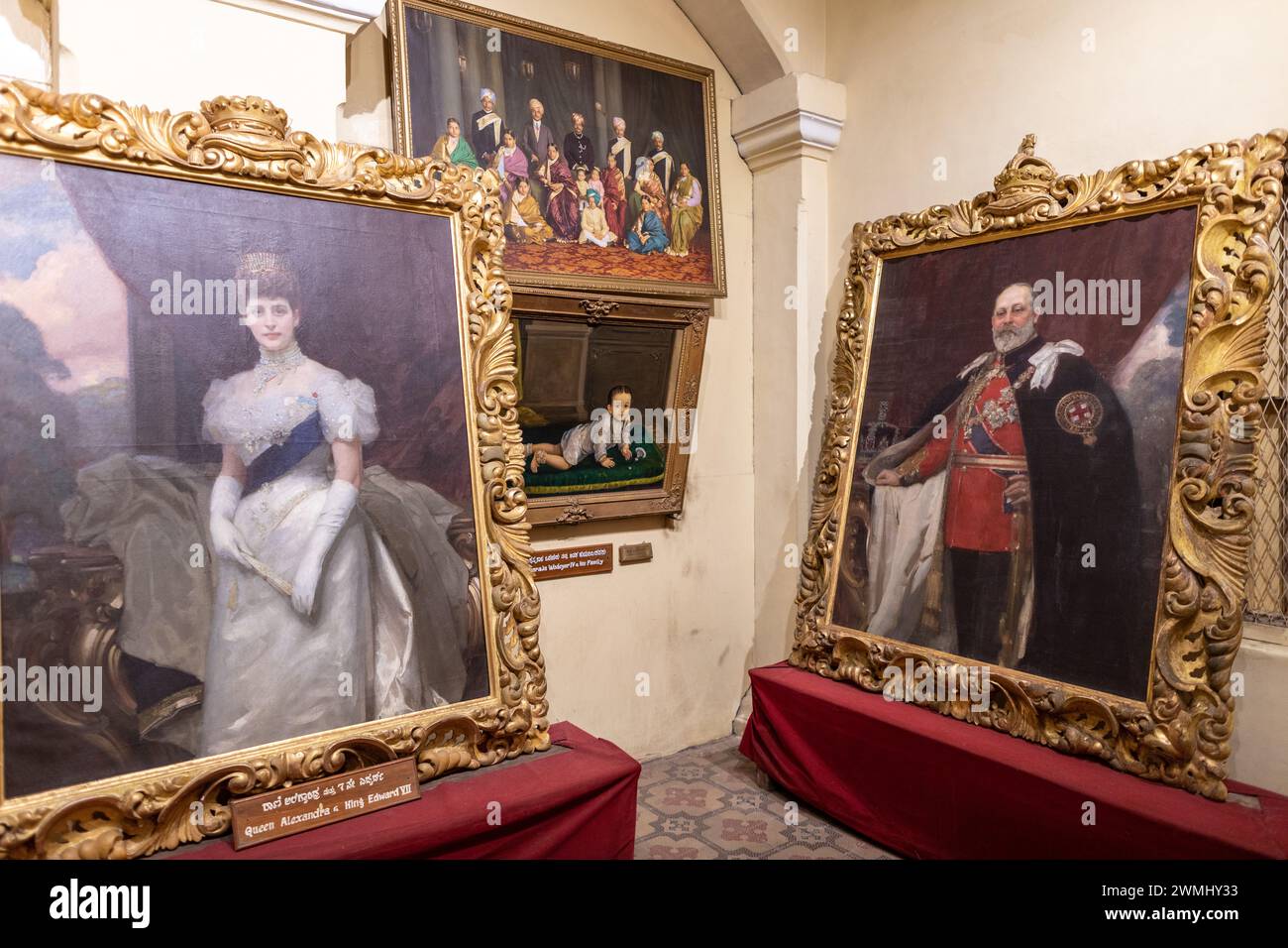 Porträt von Eduard dem Siebten und seiner Frau Prinzessin Alexandria von Dänemark im Mysore Palace Indien Stockfoto