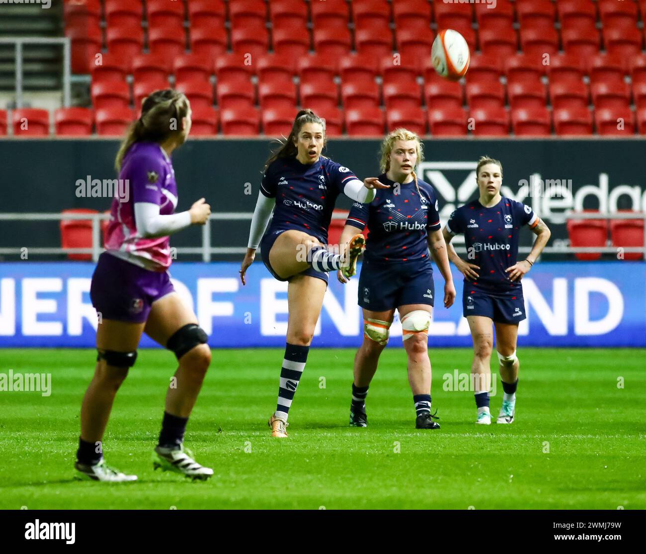 Bristol, Großbritannien. Februar 2024. Bristol, England, 23. Februar 2024 Holly Aitchison (Bristol Bears) tritt beim Premiership Womens Rugby Spiel zwischen Bristol Bears Women und Loughborough Lightening am Ashton Gate in Bristol, England (B.East/SPP) Credit: SPP Sport Press Photo. /Alamy Live News Stockfoto