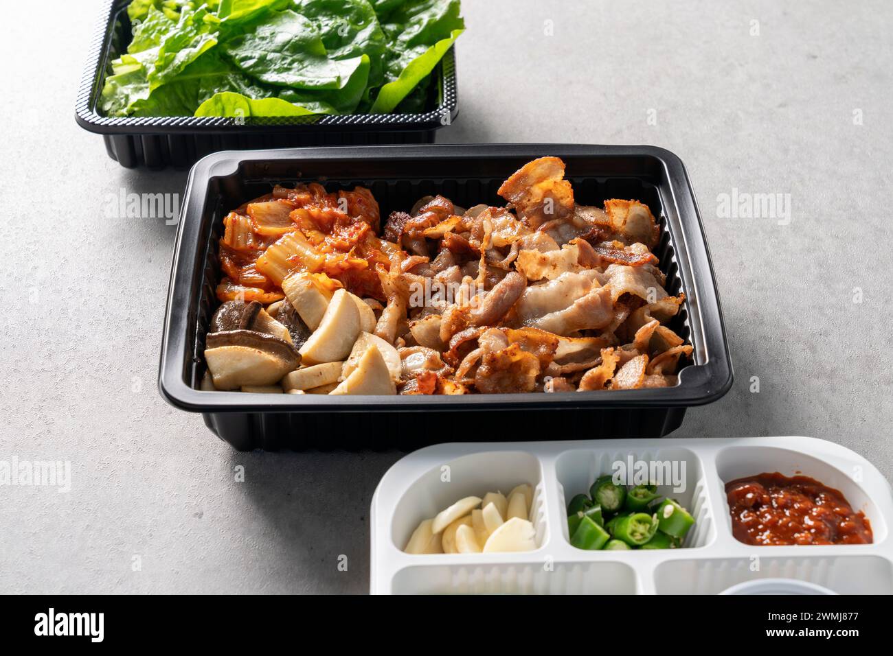 Gegrillter Schweinebauch, gegrillter Schweinebauch, gegrilltes koreanisches Schweinebauch Stockfoto