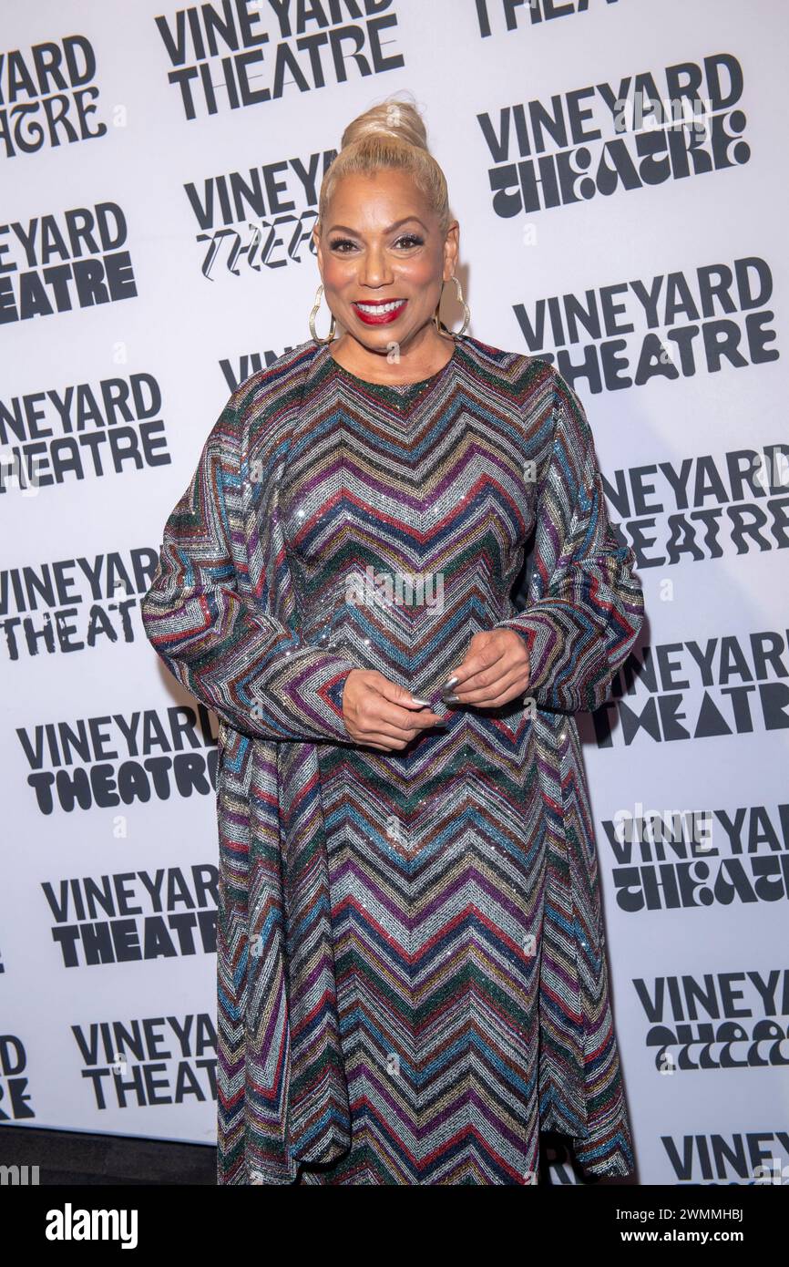 Rolonda Watts nimmt am 26. Februar 2024 an der Gala zum 41. Jahrestag des Vineyard Theatre 2024 Teil, die zu Ehren des Schauspielers Jesse Tyler Ferguson im Edison Ballroom in New York City, USA, stattfindet. (Foto von Thenews2/NurPhoto) Stockfoto