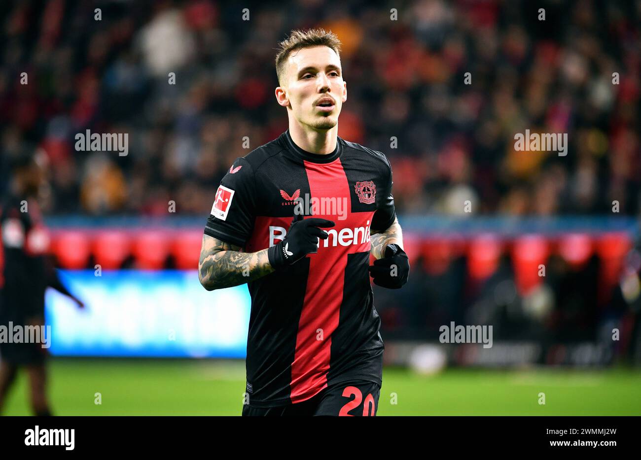 Bundesliga, BayArena Leverkusen; Bayer Leverkusen vs FSV Mainz 05; Alejandro Grimaldo (LEV) Stockfoto