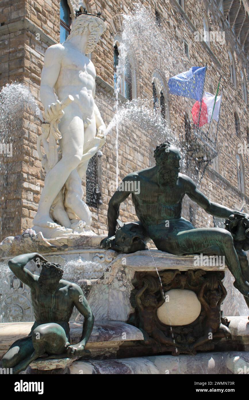 Neptun und zwei andere Figuren des Brunnens, Florenz Stockfoto